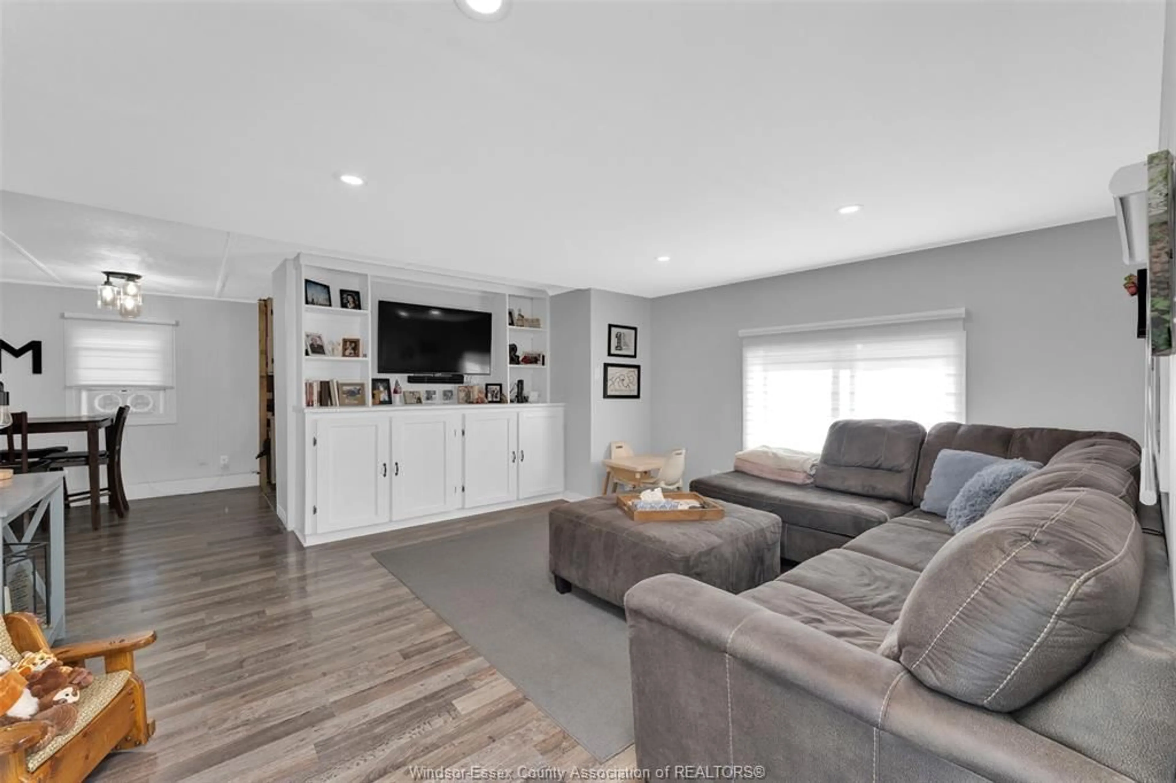 Living room with furniture, unknown for 175 NEIL Crt, Essex Ontario N8M 2A7