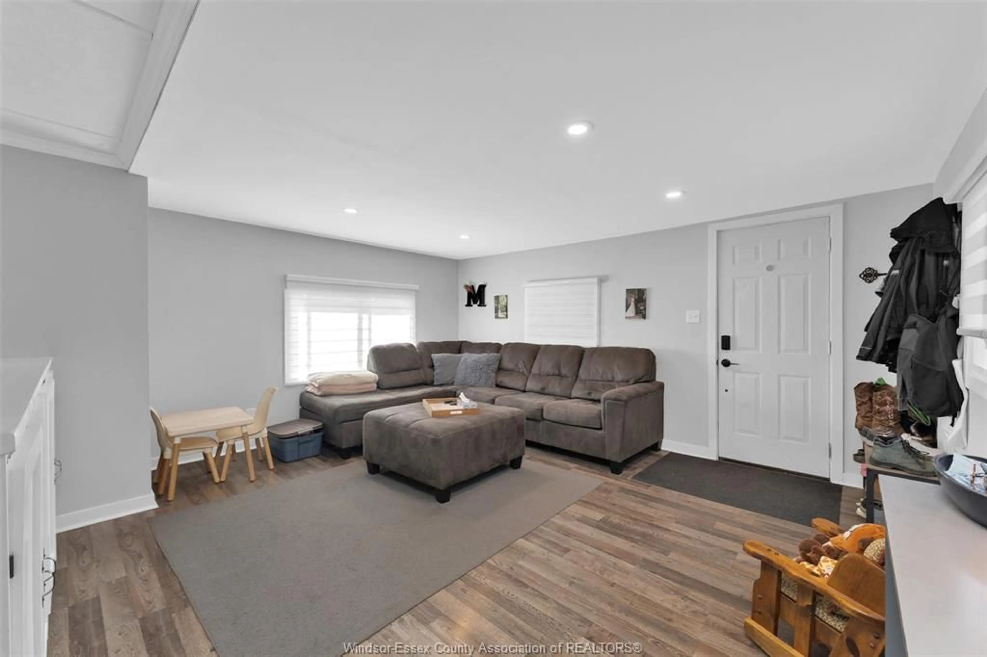 Living room with furniture, unknown for 175 NEIL Crt, Essex Ontario N8M 2A7