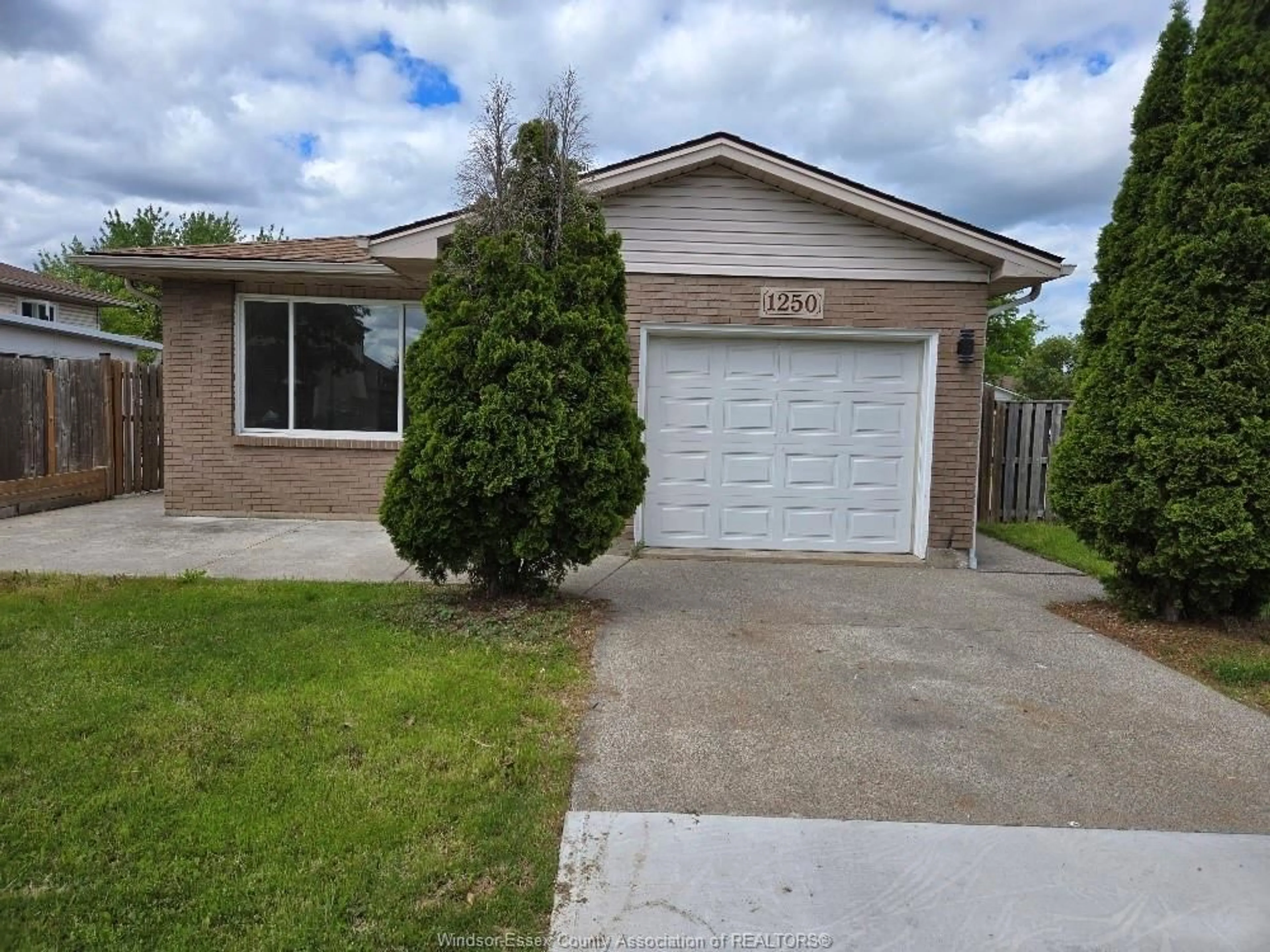 Unknown for 1250 STANLEY, Windsor Ontario N8X 4Z9