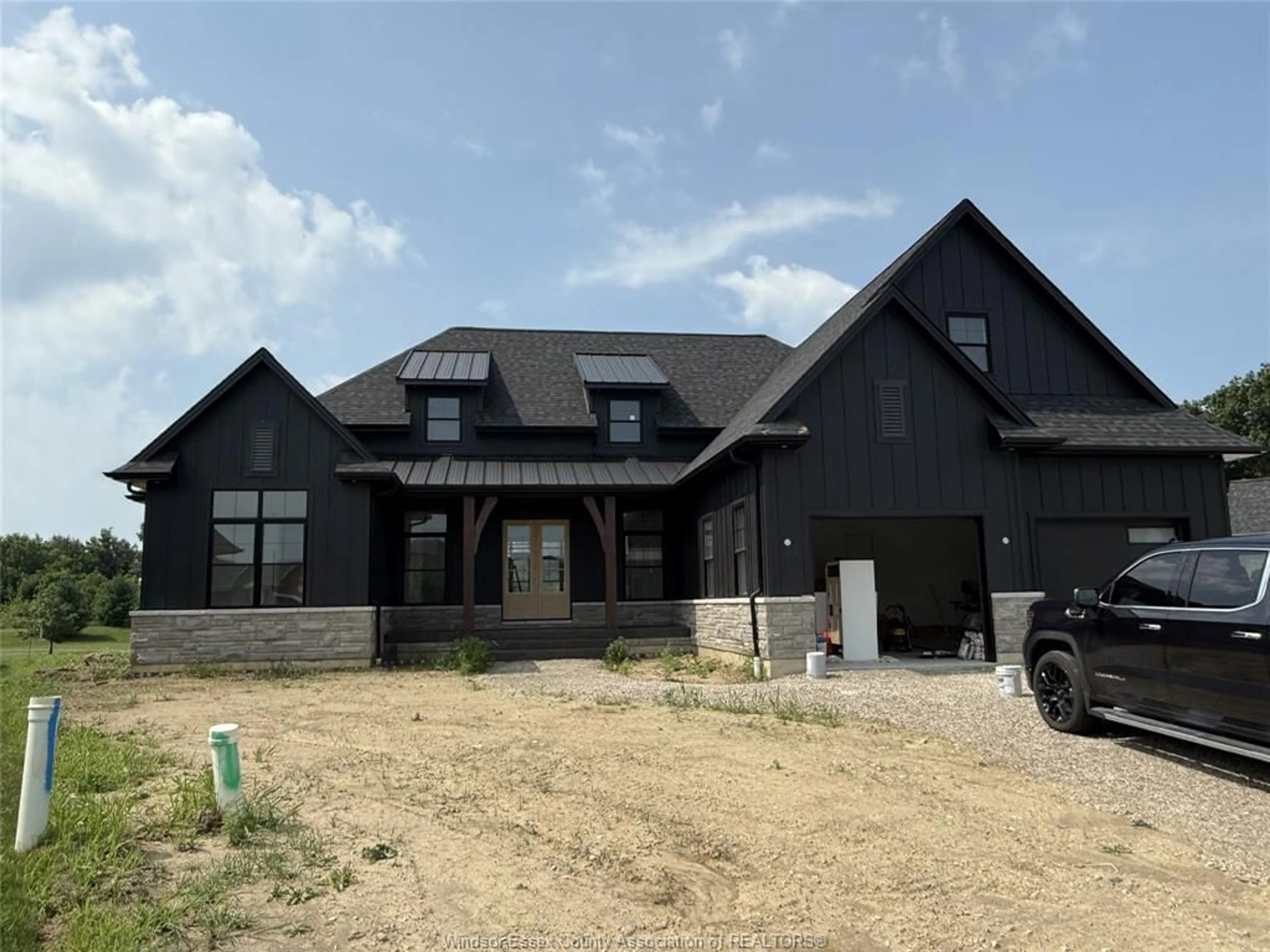 Home with brick exterior material, building for 38 York, Kingsville Ontario N9Y 0G3