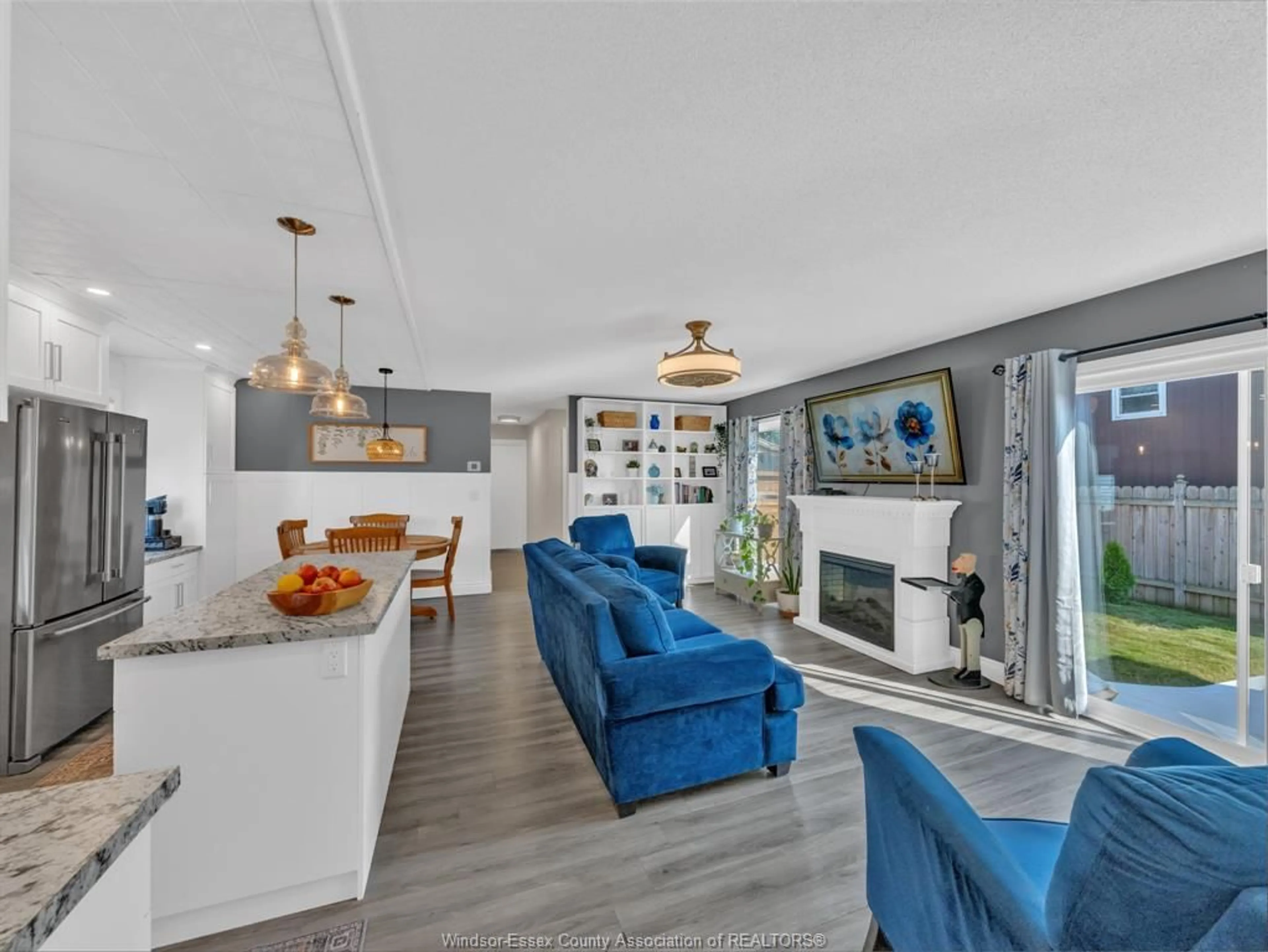 Open concept kitchen, unknown for 21 WILLOW, McGregor Ontario N0R 1J0