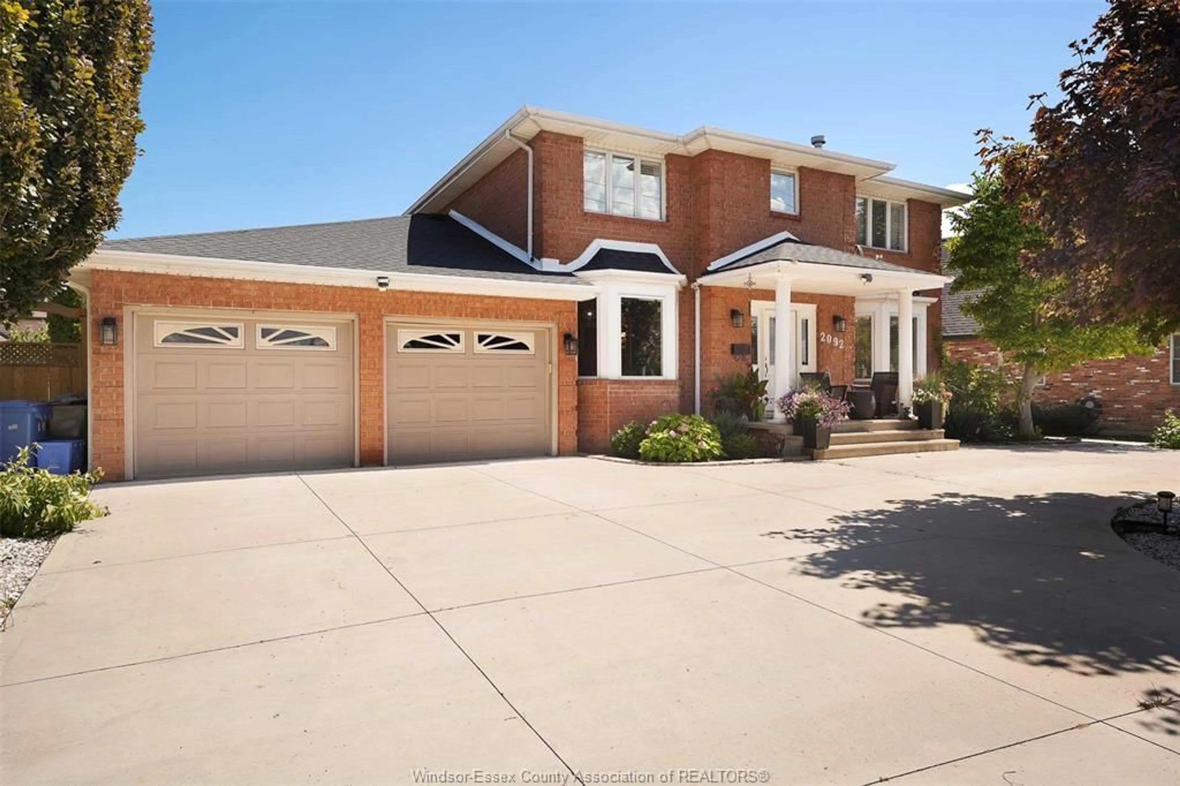 Unknown for 2092 Lesperance, Tecumseh Ontario N8N 2N4