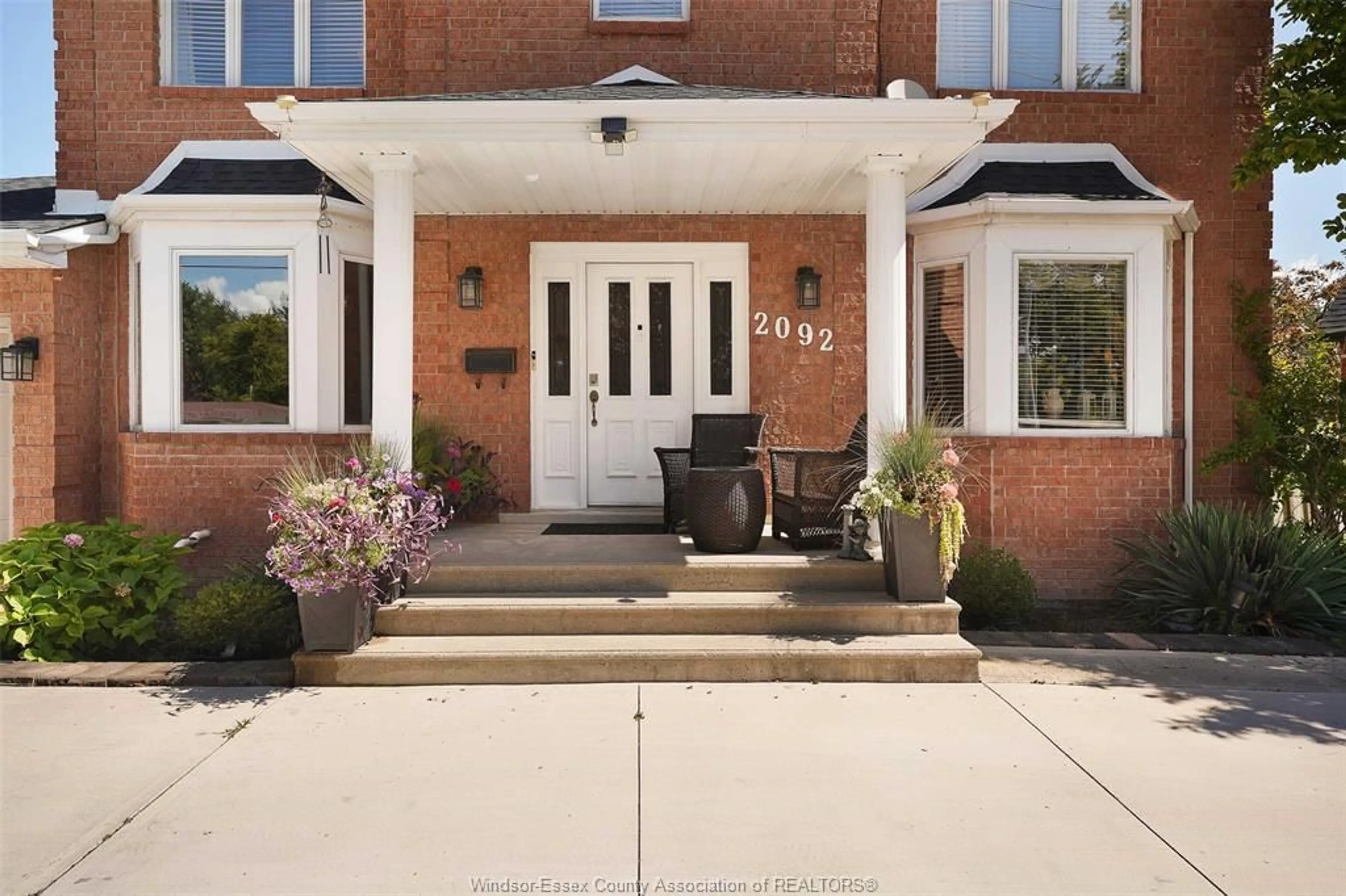 Unknown for 2092 Lesperance, Tecumseh Ontario N8N 2N4