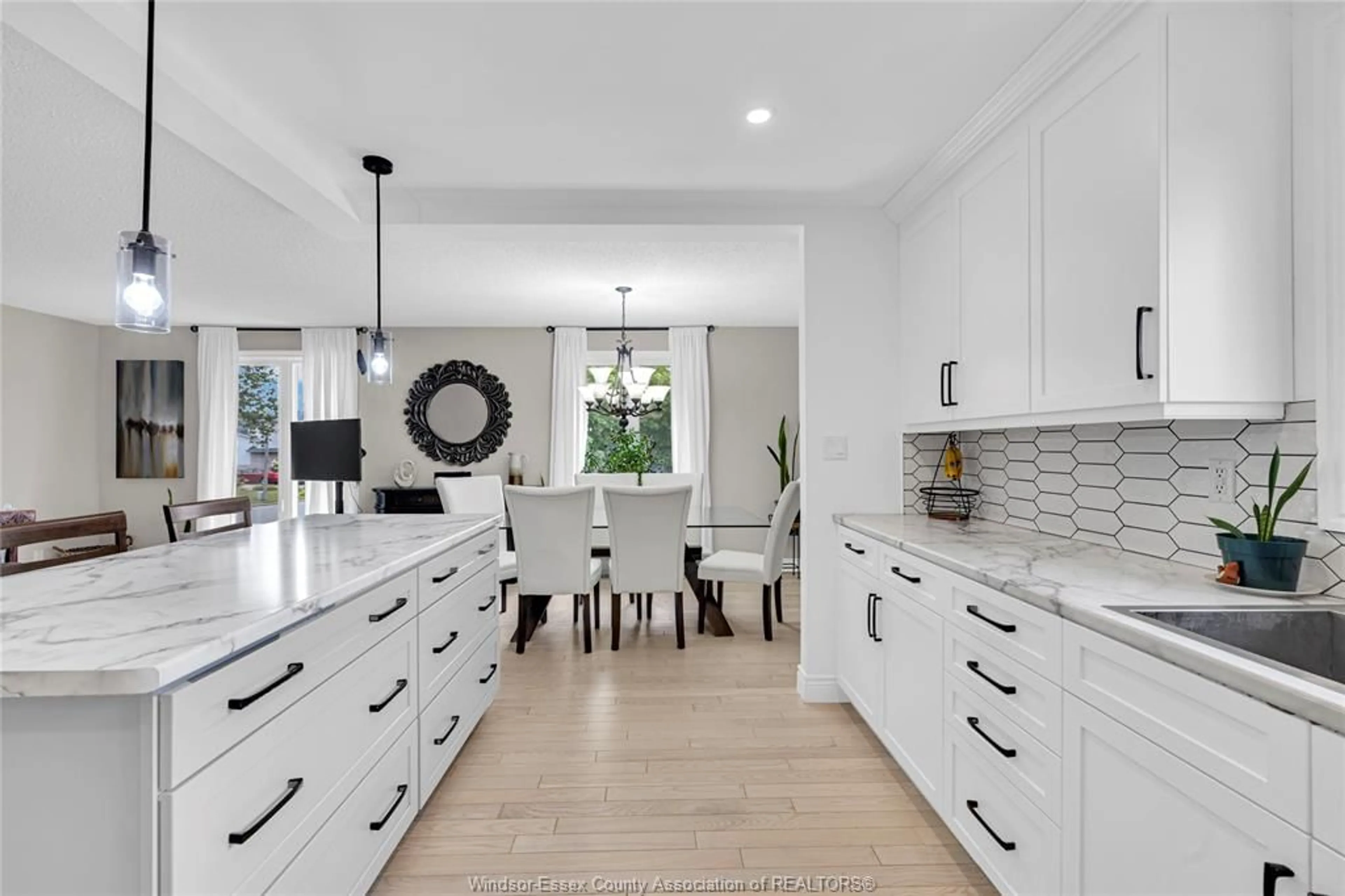 Open concept kitchen, ceramic/tile floor for 1485 Azalia, Windsor Ontario N8W 5C4