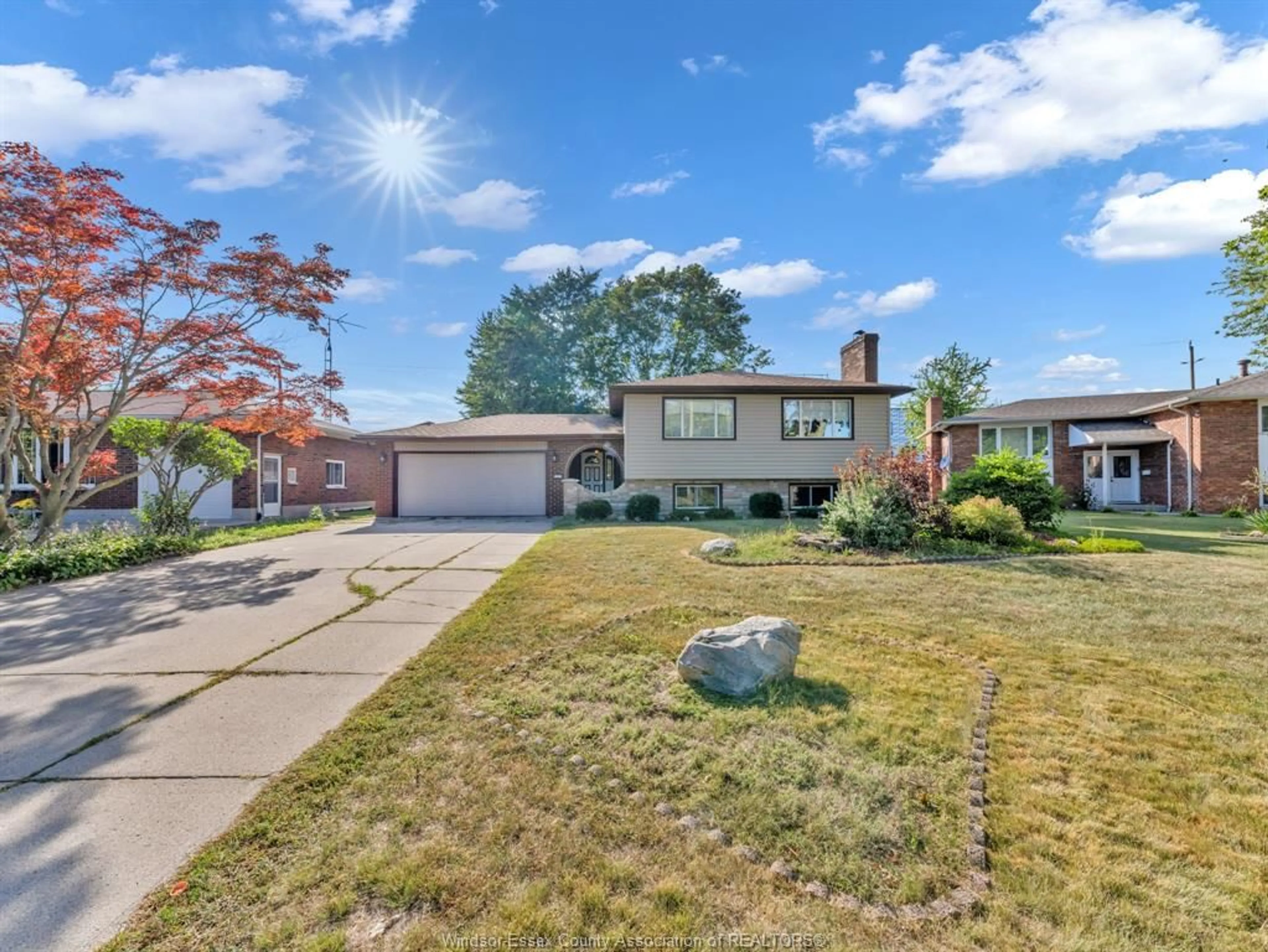 Home with brick exterior material, street for 27 Bruce Ave, Leamington Ontario N8H 4C4