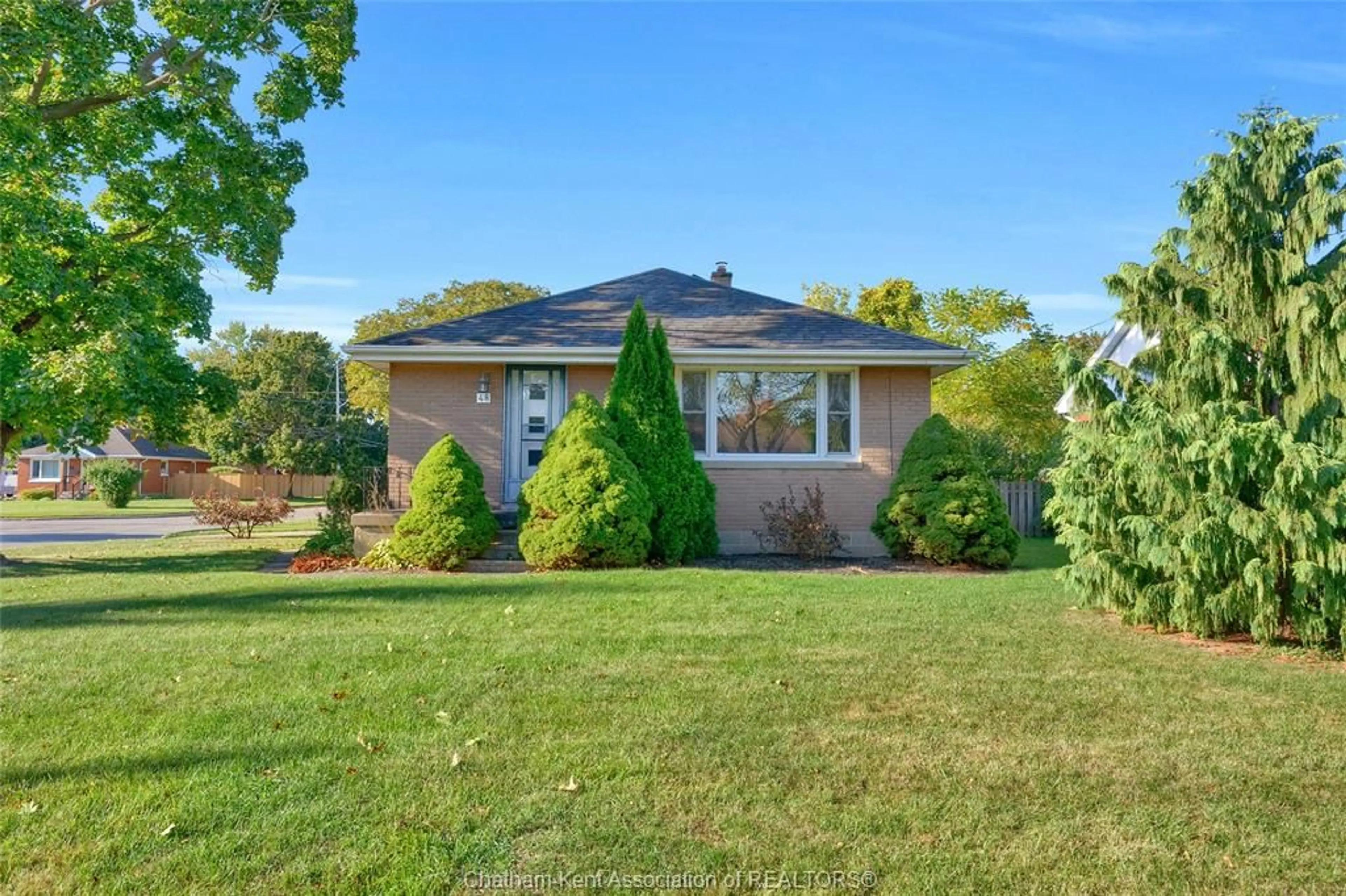 Home with brick exterior material, unknown for 48 Simonton Dr, Chatham Ontario N7M 5C6