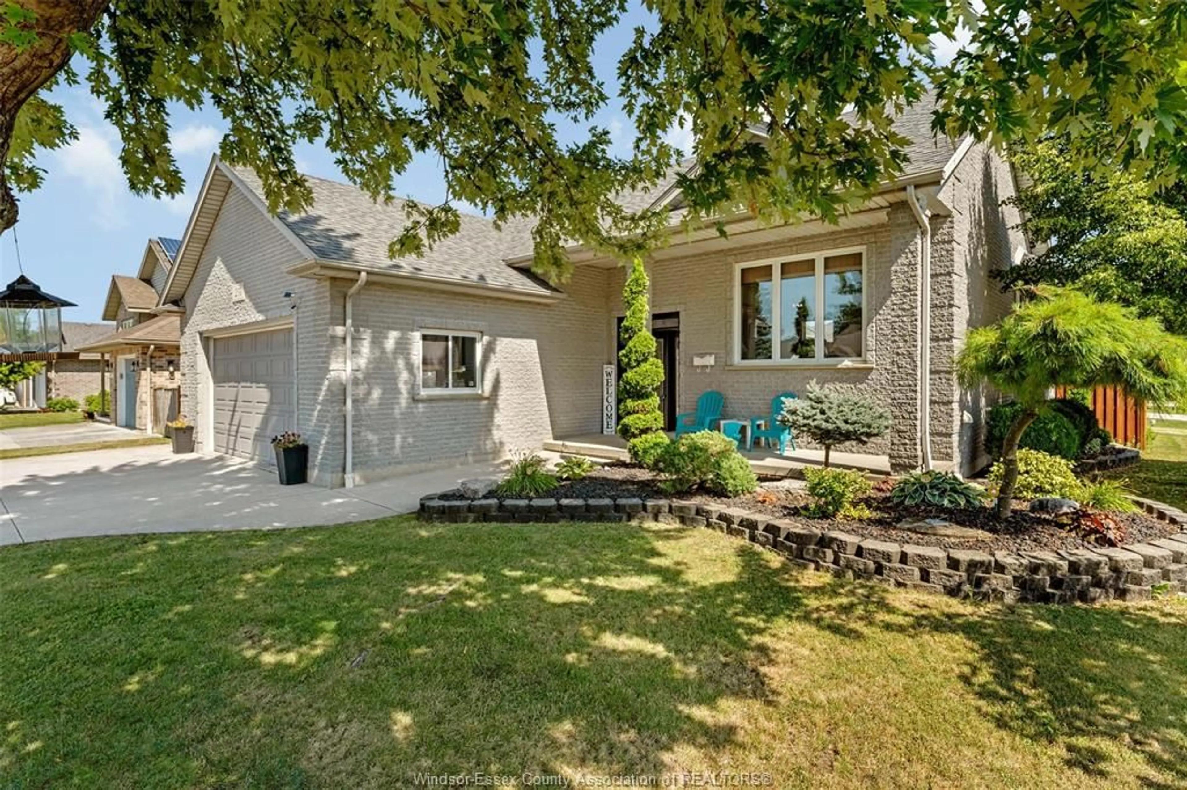 Unknown for 208 BRIEN Ave, Essex Ontario N8M 2Z5