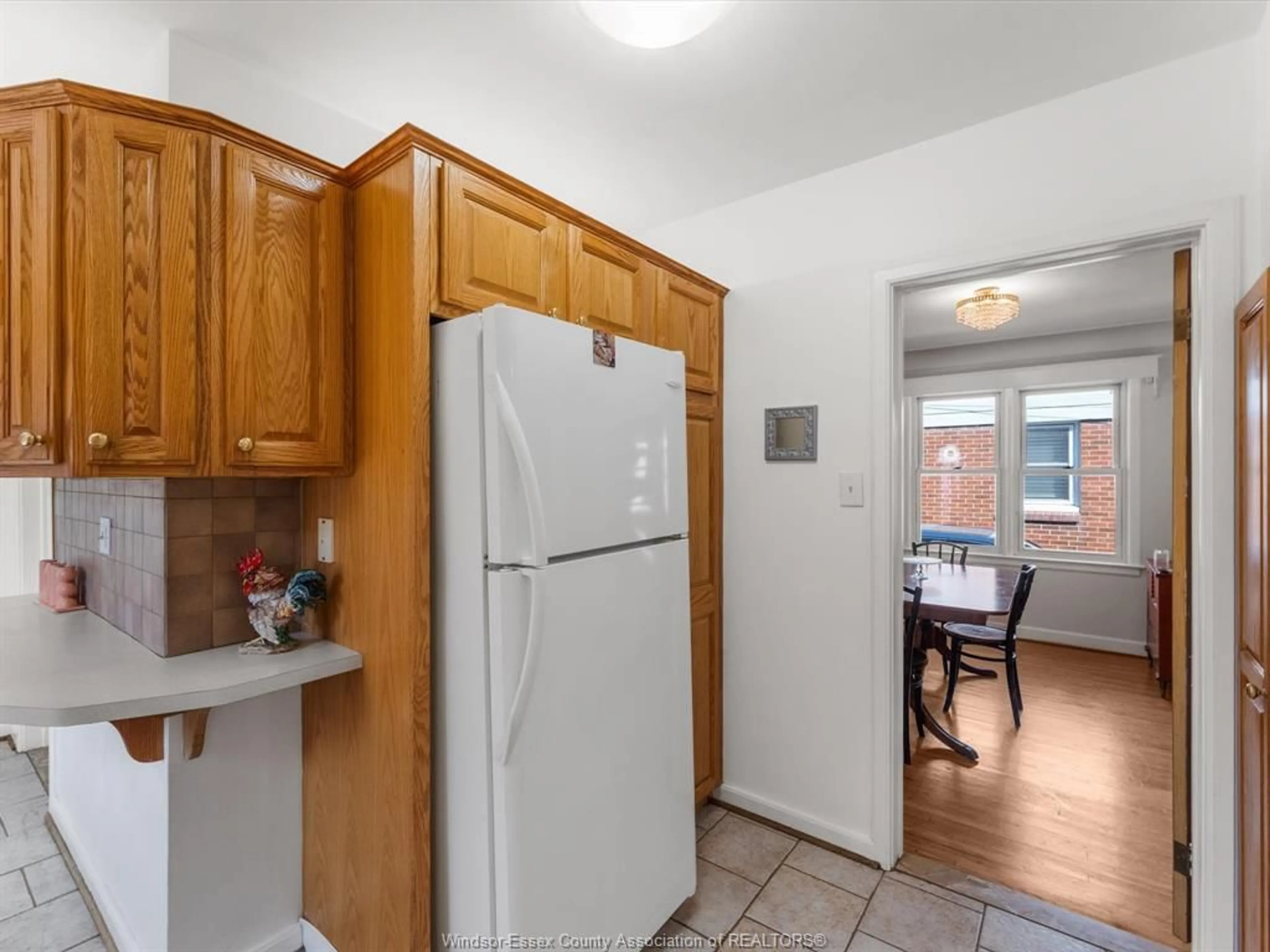 Standard kitchen, unknown for 854 BELLEPERCHE Pl, Windsor Ontario N8S 3C1