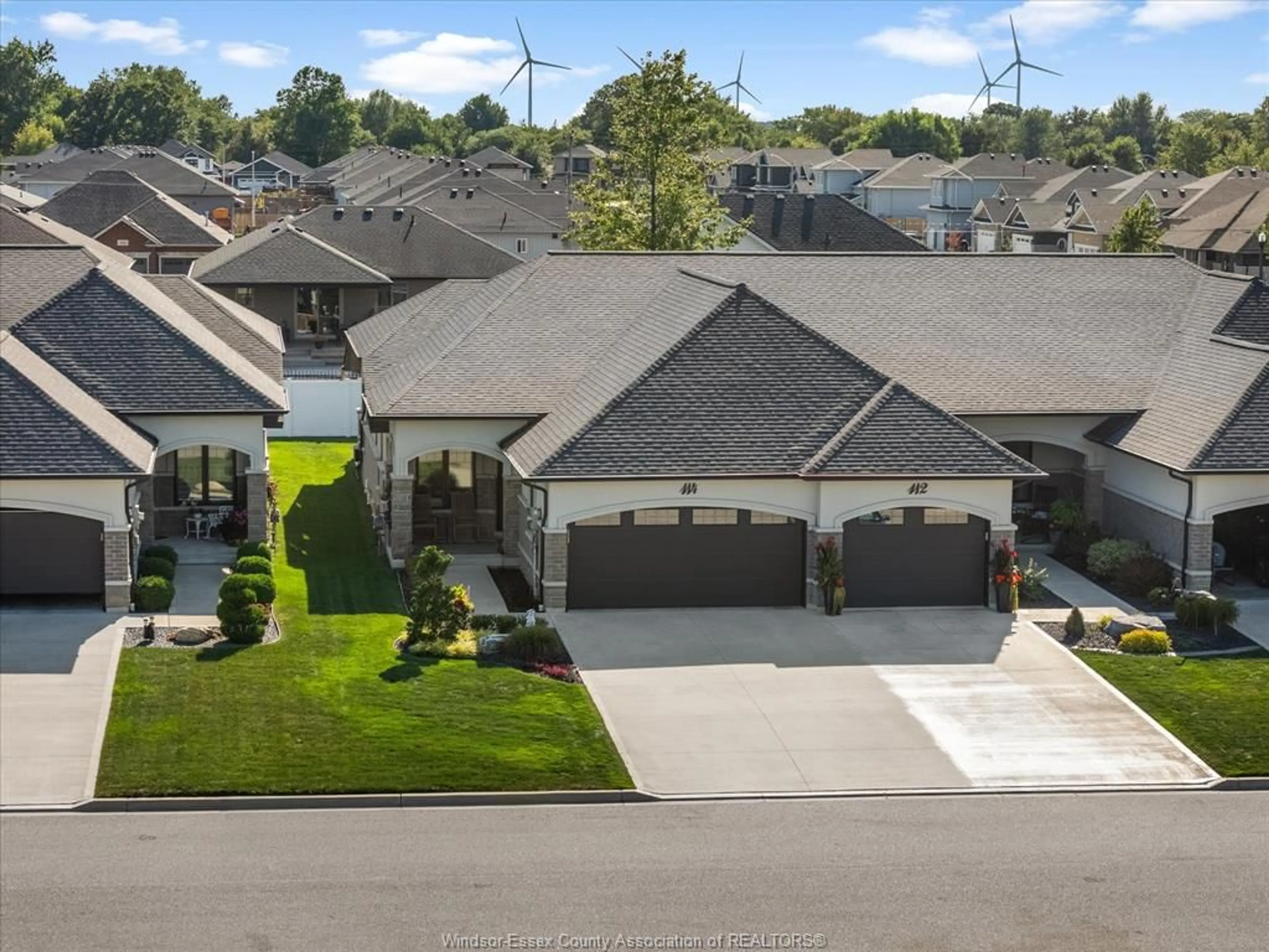 A pic from outside/outdoor area/front of a property/back of a property/a pic from drone, unknown for 114 HOUGHTON St, Essex Ontario N8M 0A5