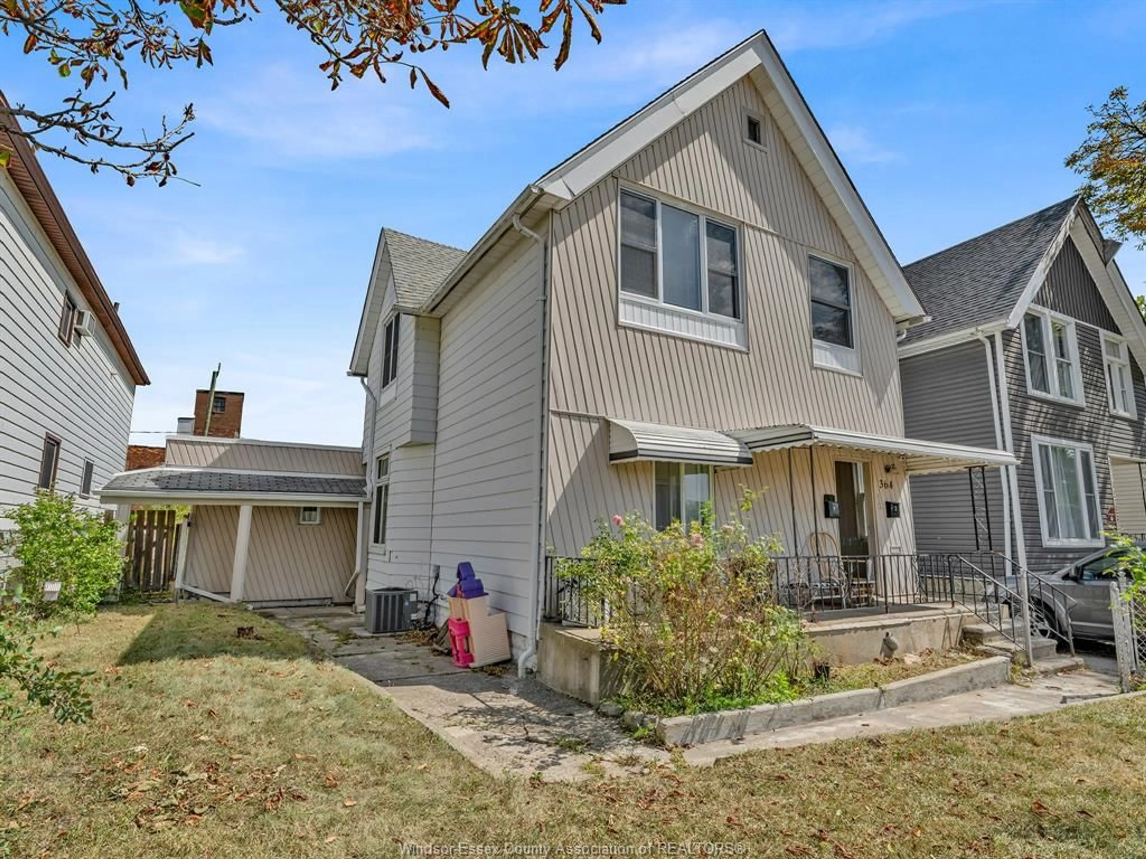 Home with vinyl exterior material, street for 364 CRAWFORD Ave, Windsor Ontario N9A 5C4