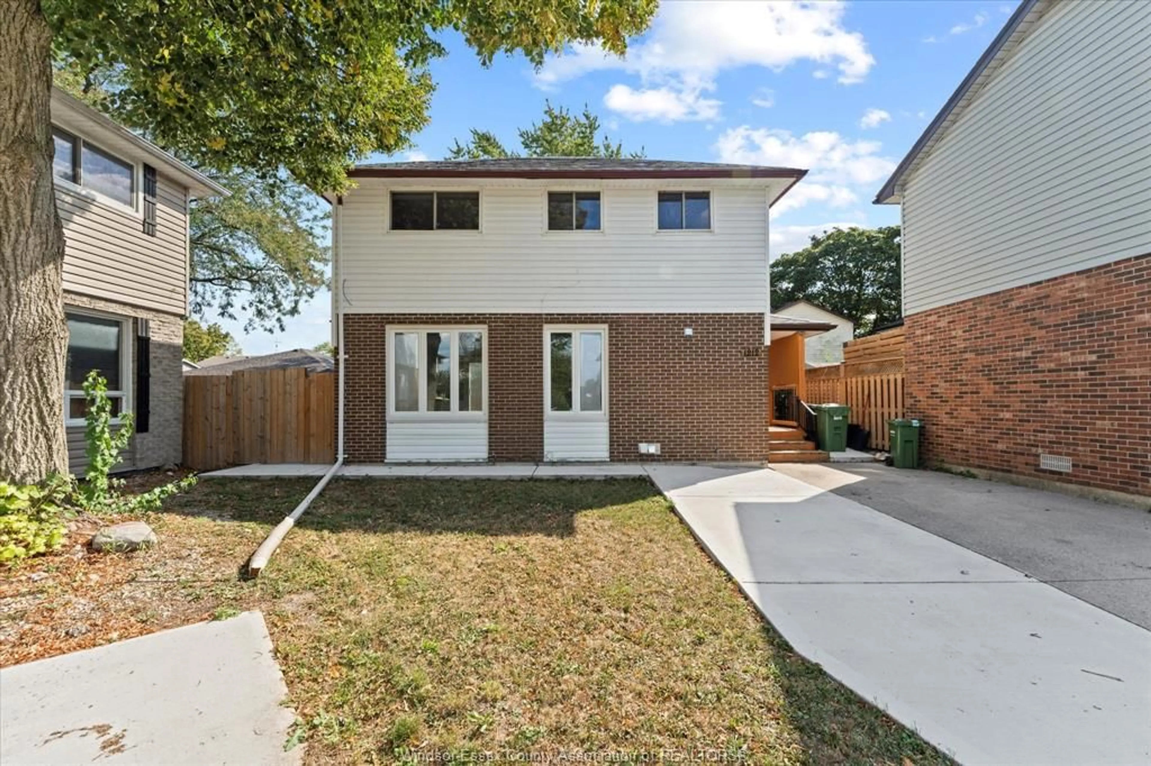 A pic from outside/outdoor area/front of a property/back of a property/a pic from drone, street for 1212 Copperfield Pl, Windsor Ontario N8S 4G6