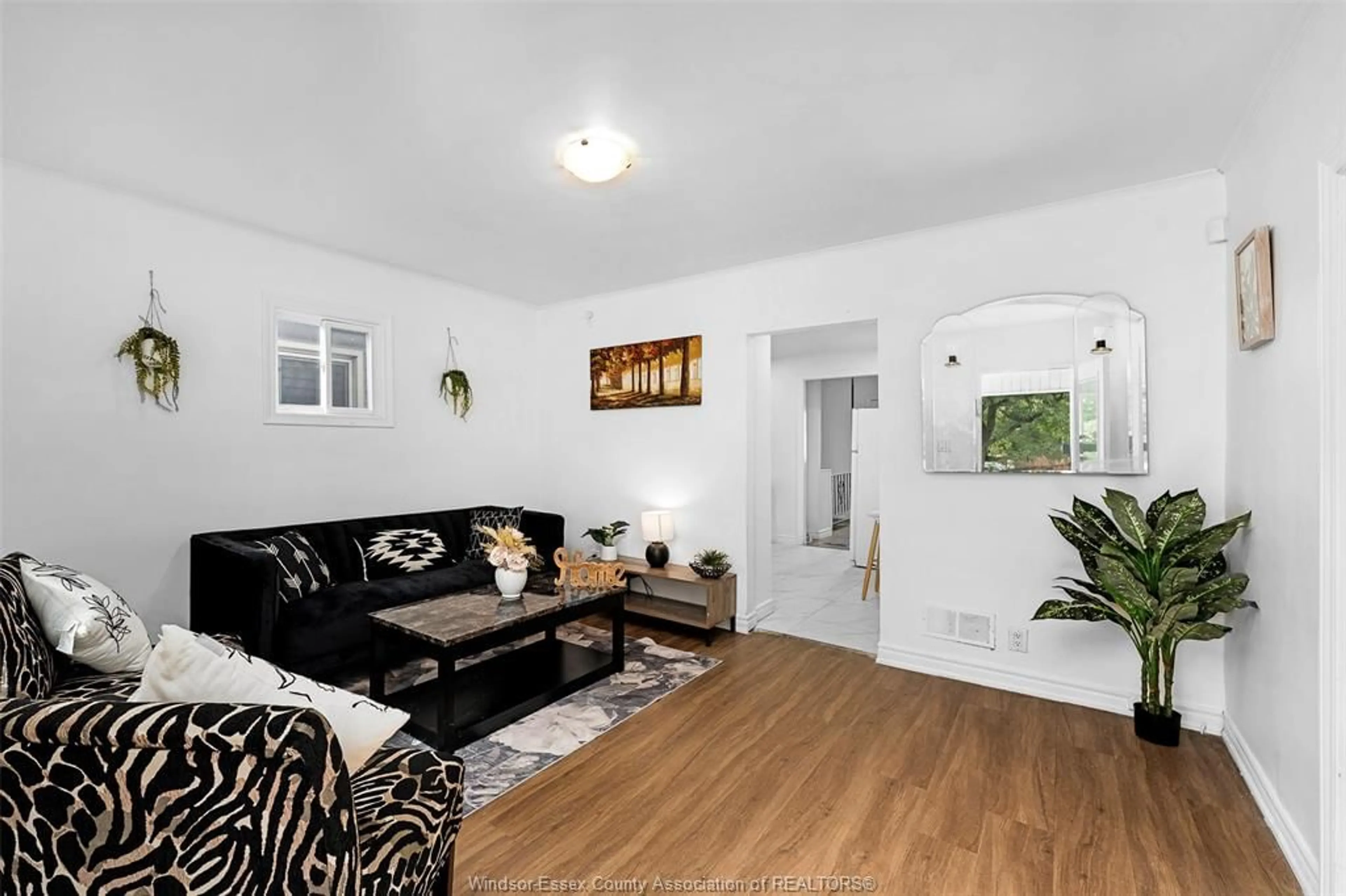 Living room with furniture, unknown for 2122 Church St, Windsor Ontario N8X 1V7