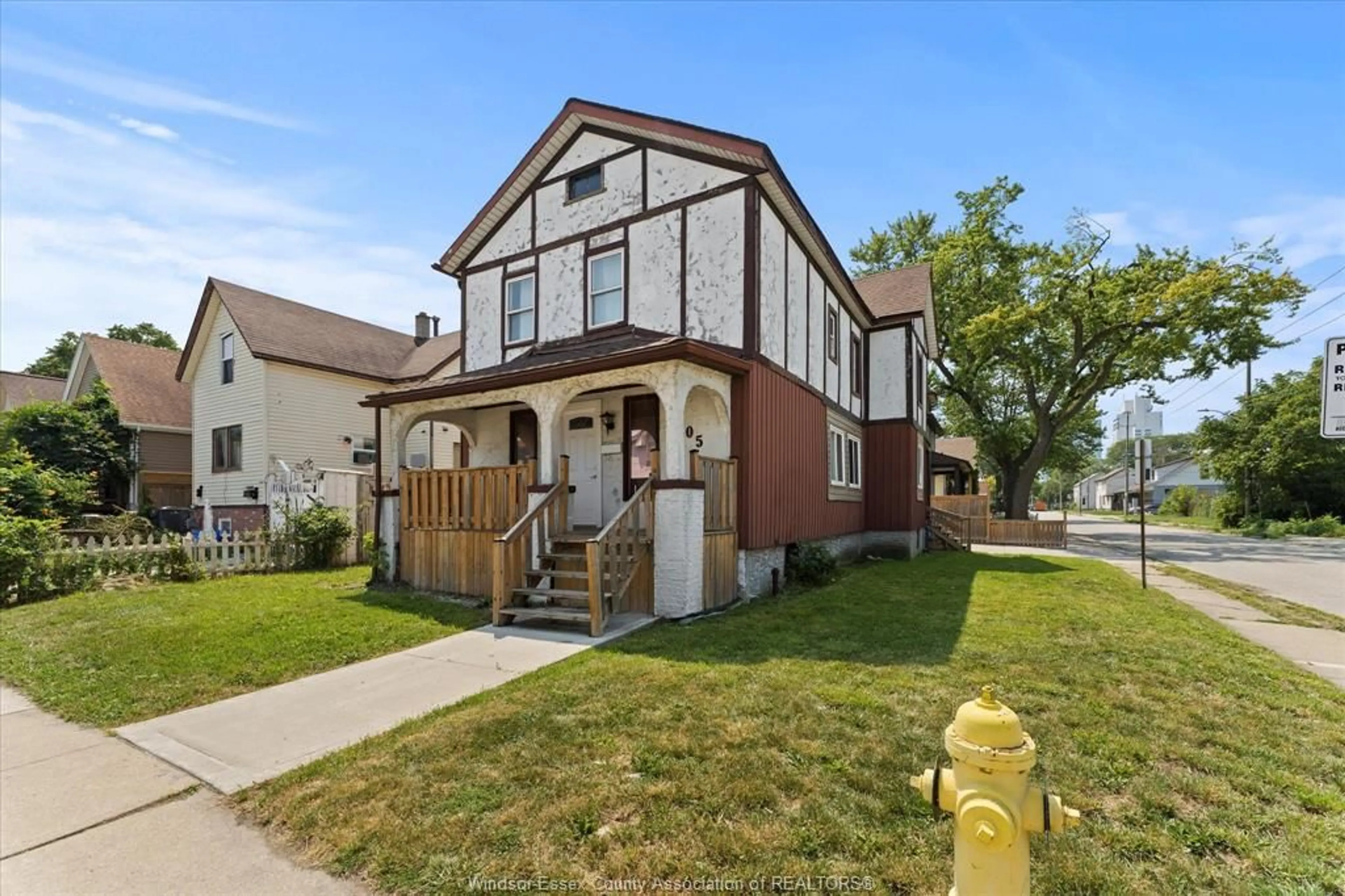 Home with brick exterior material, street for 205 PARENT Ave, Windsor Ontario N9A 2B5