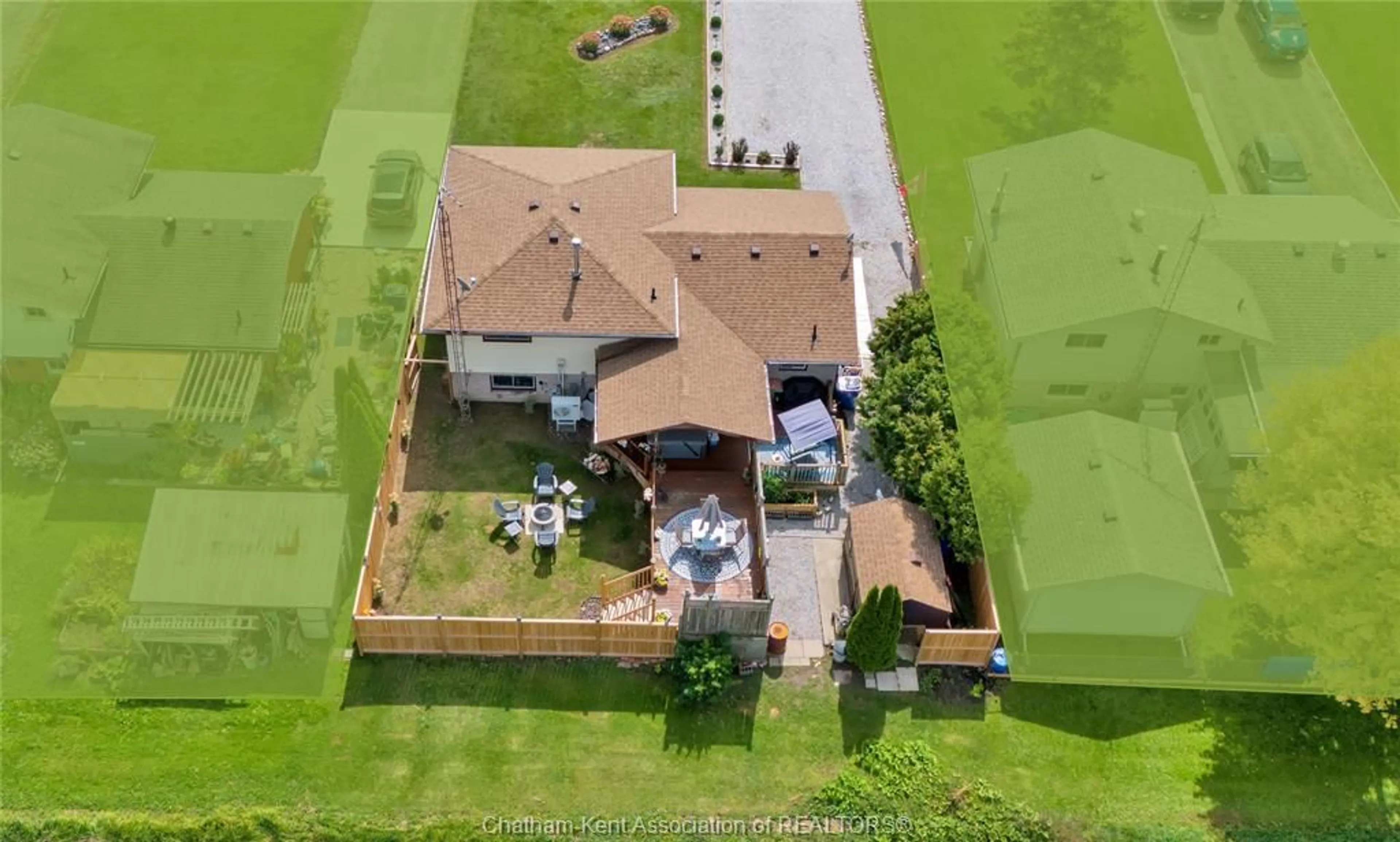 A pic from outside/outdoor area/front of a property/back of a property/a pic from drone, building for 4027 Tecumseh Line, Tilbury Ontario N0P 2L0