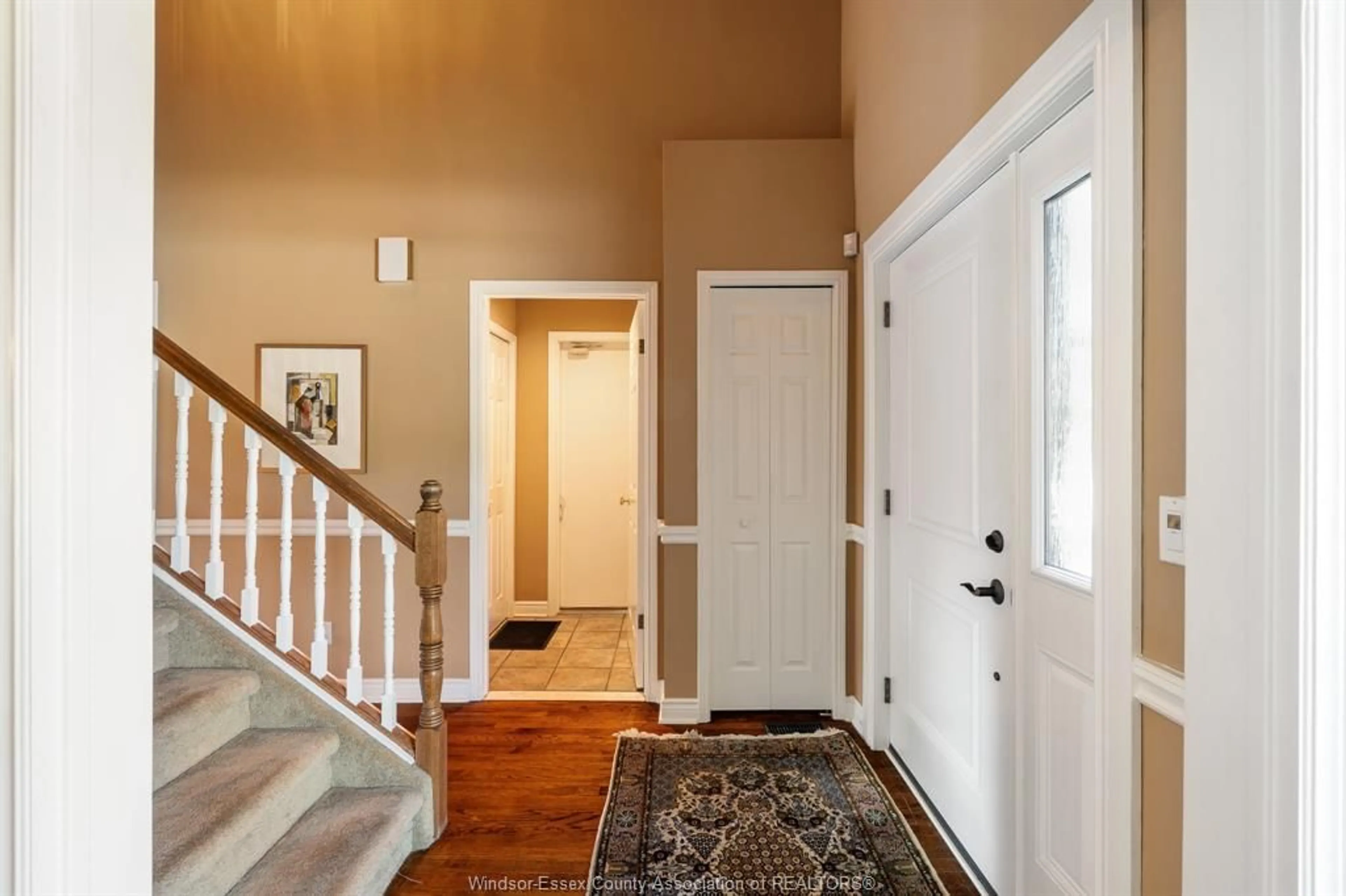 Indoor entryway for 12605 LITTLE RIVER Blvd, Tecumseh Ontario N8N 4B9