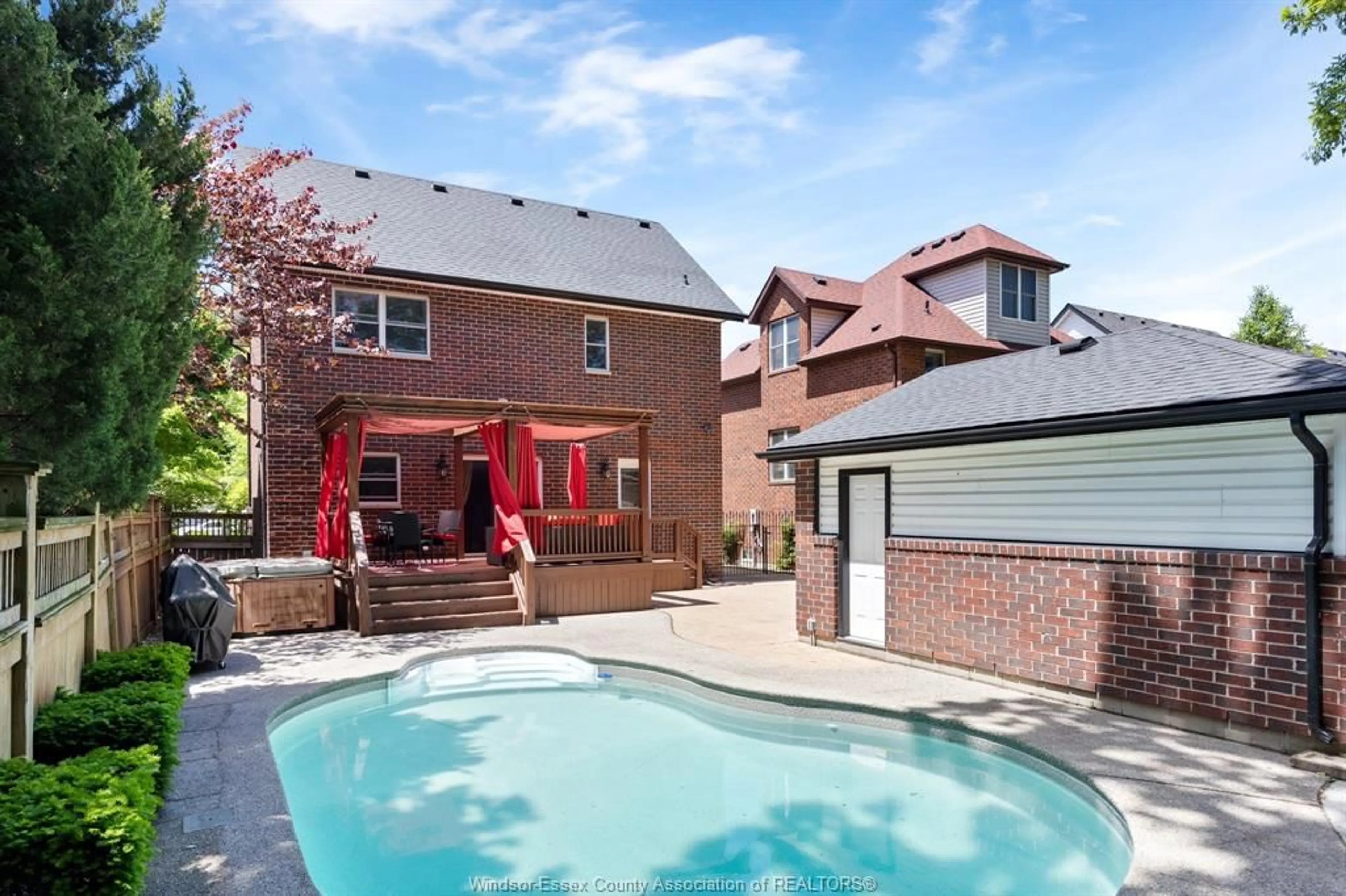 Pool for 1288 LAKEVIEW, Windsor Ontario N8P 1K9