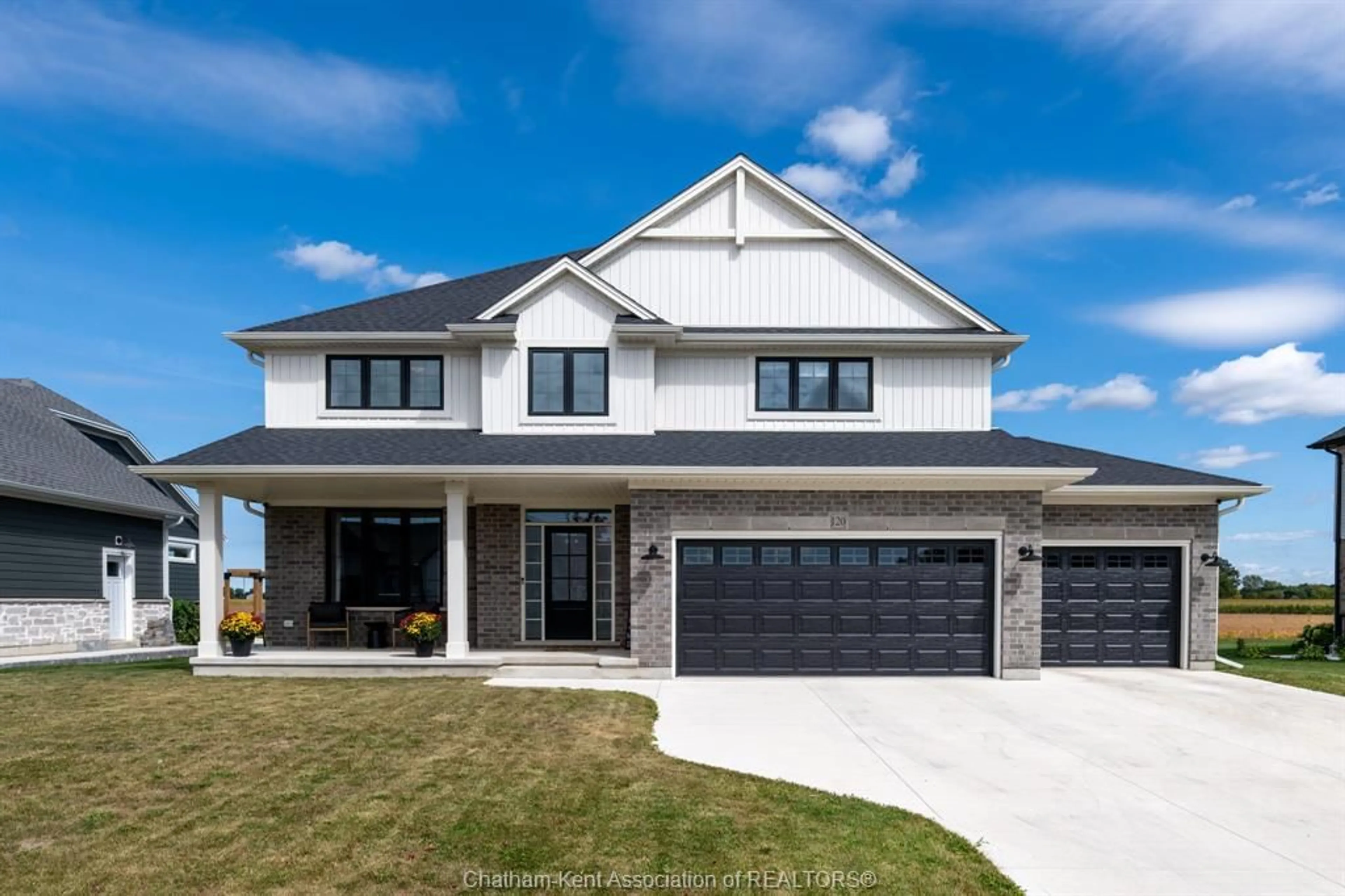 Home with vinyl exterior material, street for 120 LILA St, Dutton Ontario N0L 1J0
