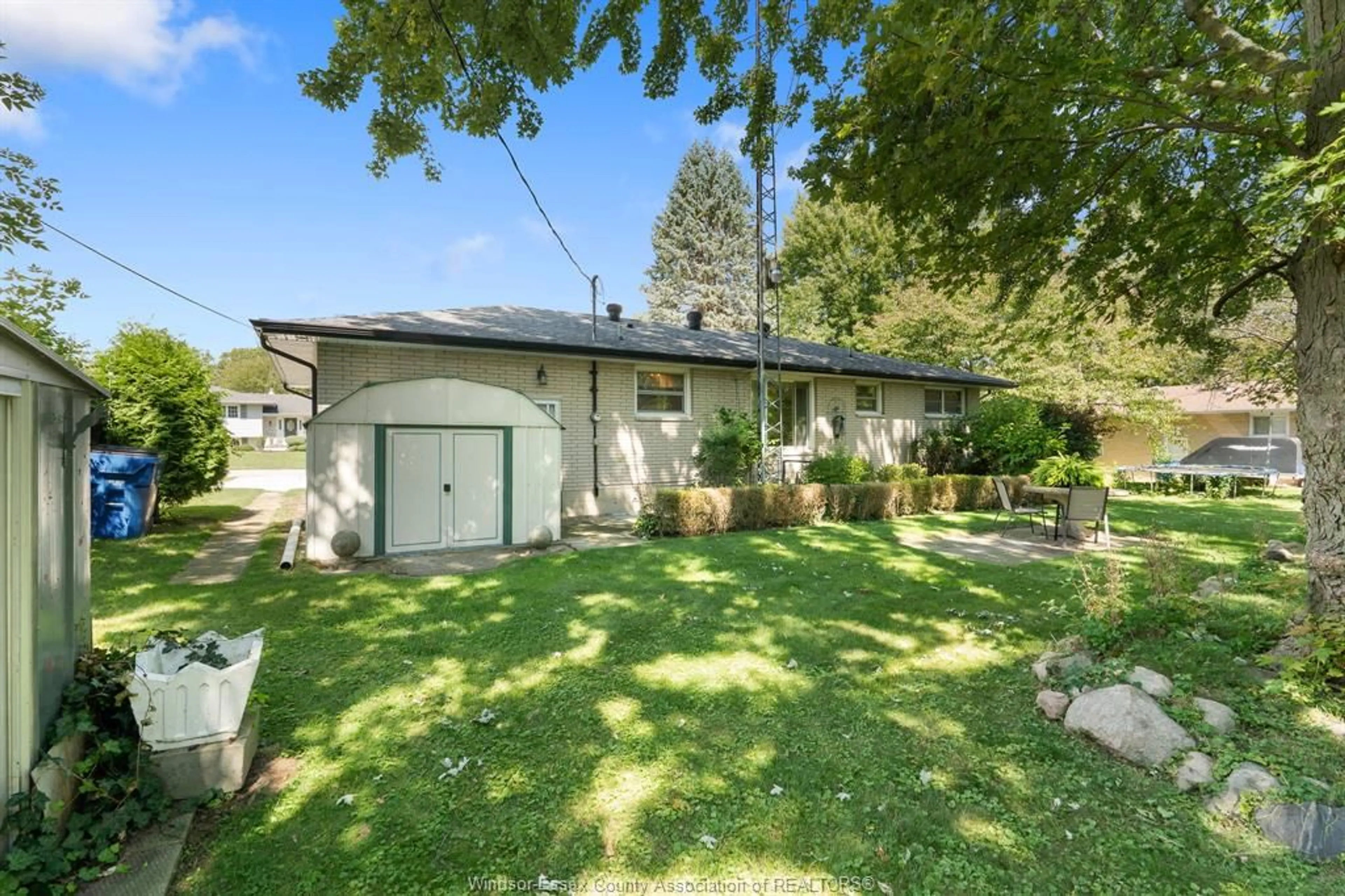 Patio, street for 106 George Ave, Wheatley Ontario N0P 2P0
