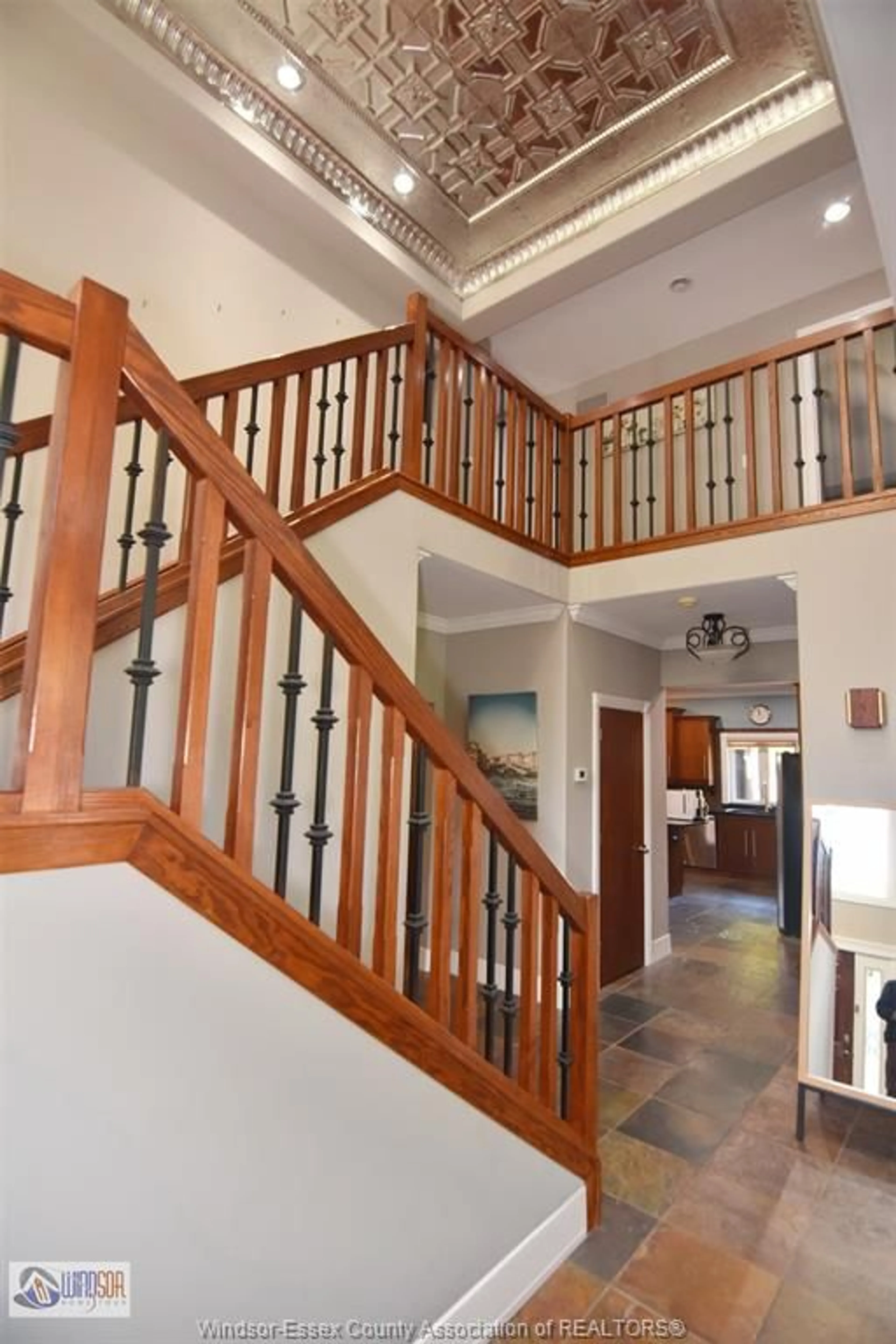 Stairs for 2990 NORMANDY St, LaSalle Ontario N9H 2P2