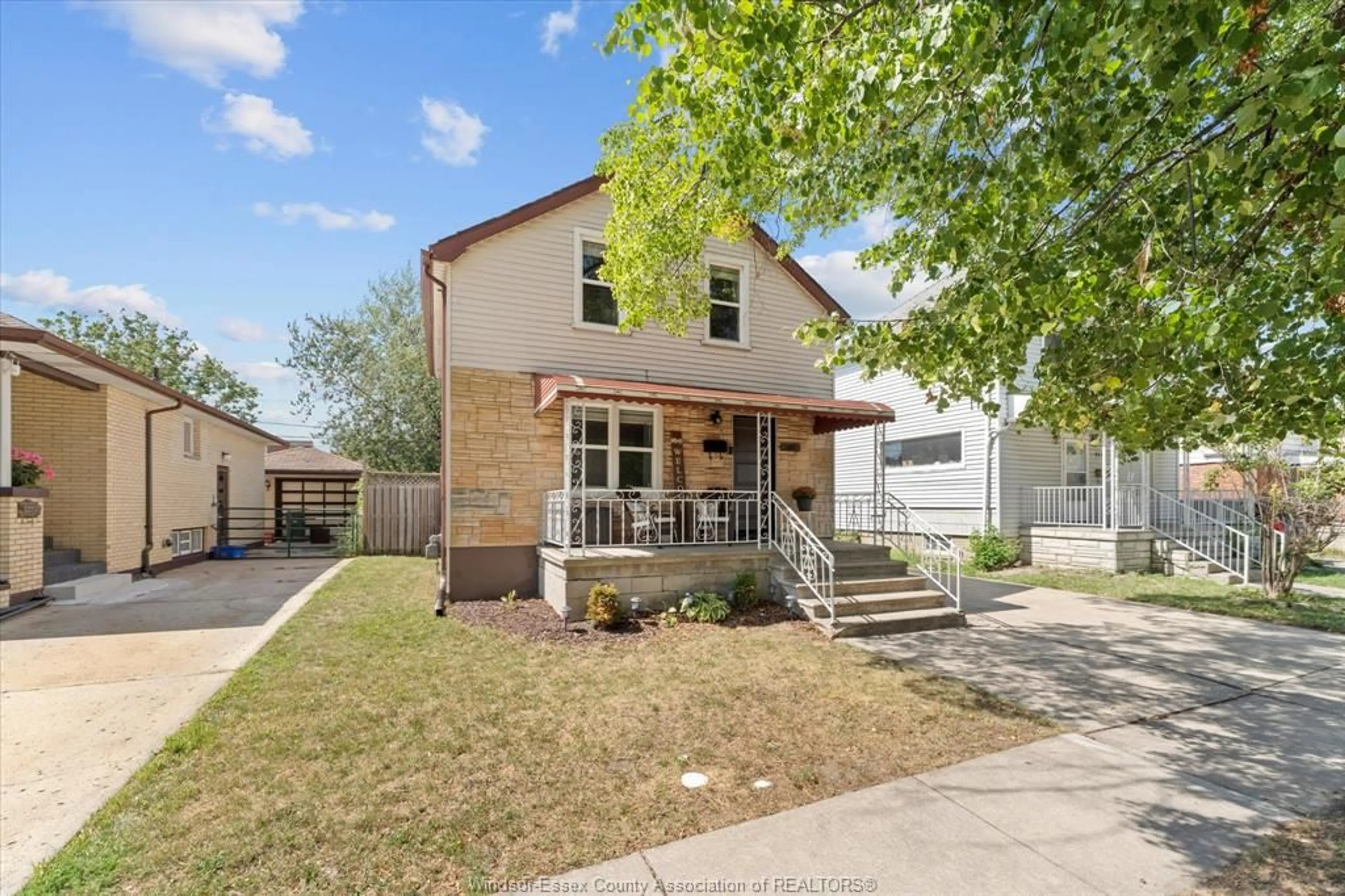 Unknown for 1447 HICKORY Rd, Windsor Ontario N8Y 3S8