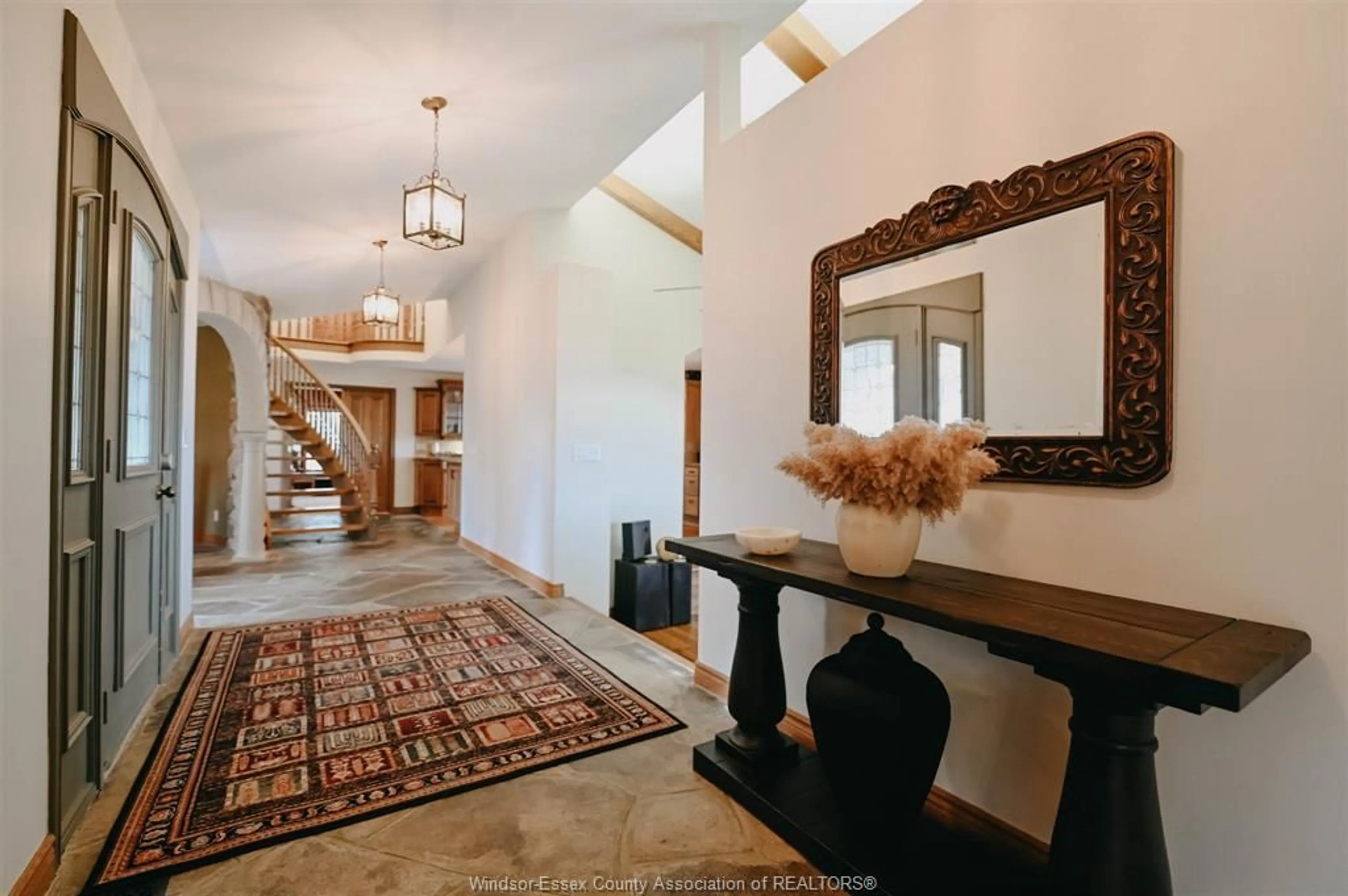 Indoor entryway for 1221 Surf Club Dr, Lakeshore Ontario N0R 1S0
