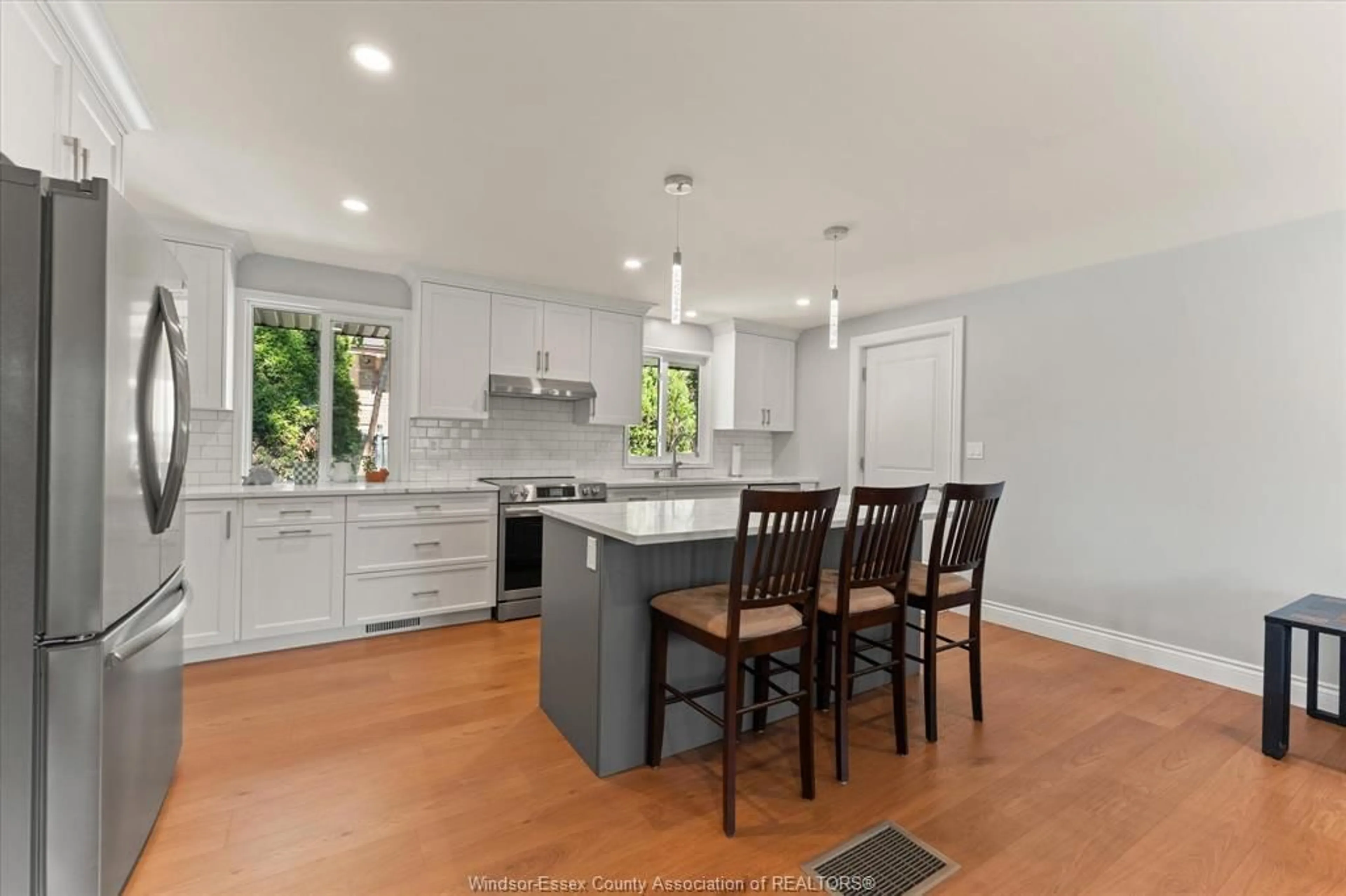 Open concept kitchen, unknown for 528 SANDISON St, Windsor Ontario N9E 1R7