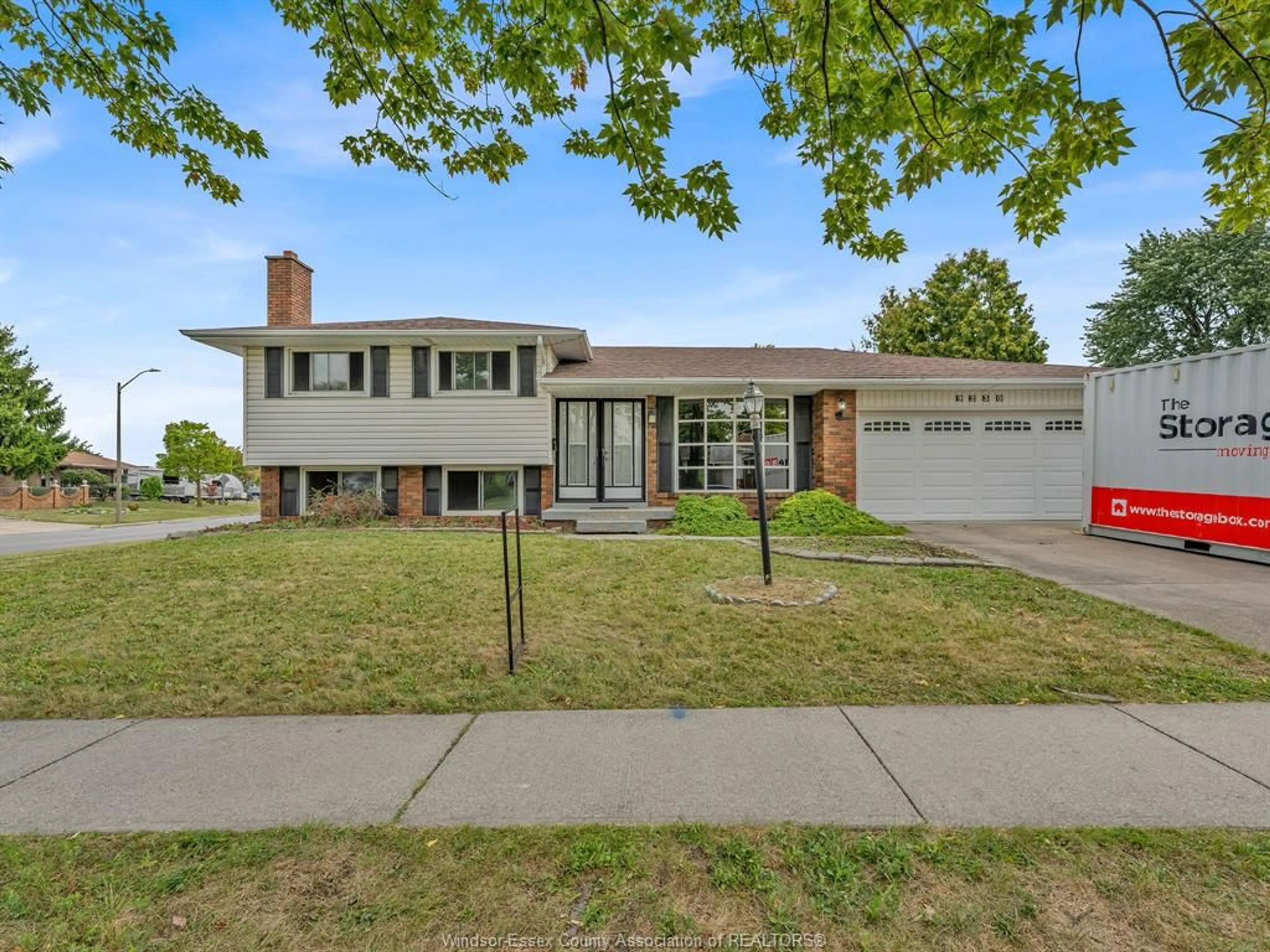 Home with vinyl exterior material, street for 9230 BEACHDALE Rd, Windsor Ontario N8R 1R9