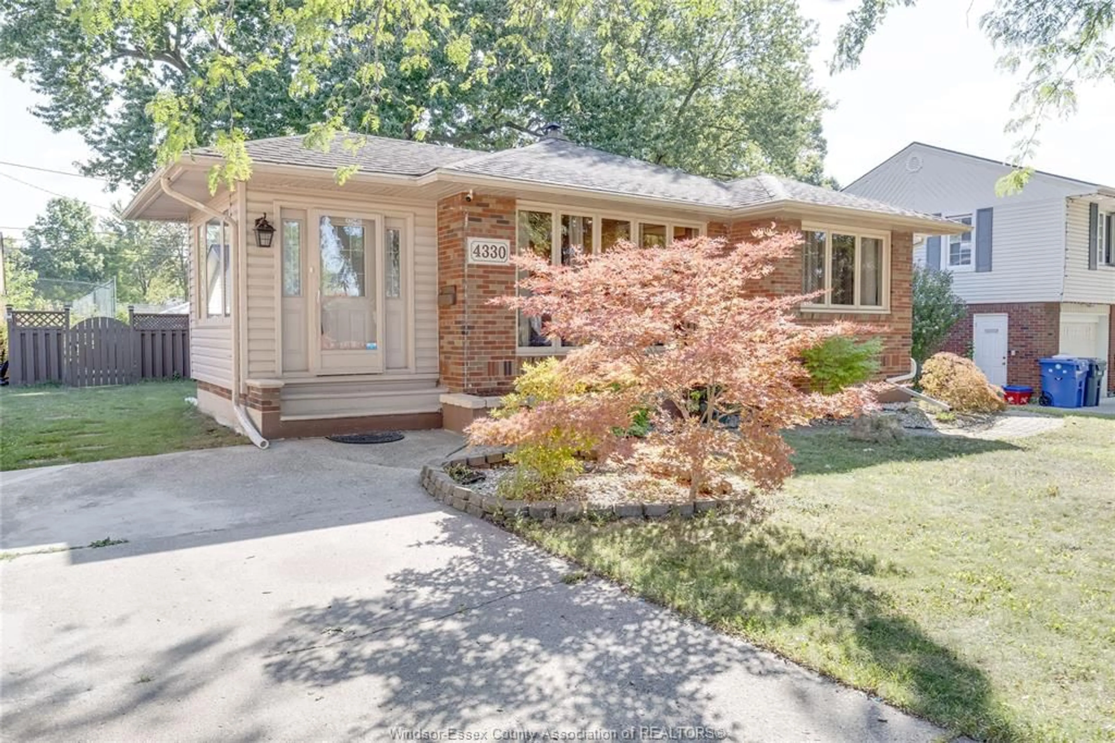 Home with brick exterior material, street for 4330 MOUNT ROYAL, Windsor Ontario N9G 2C4