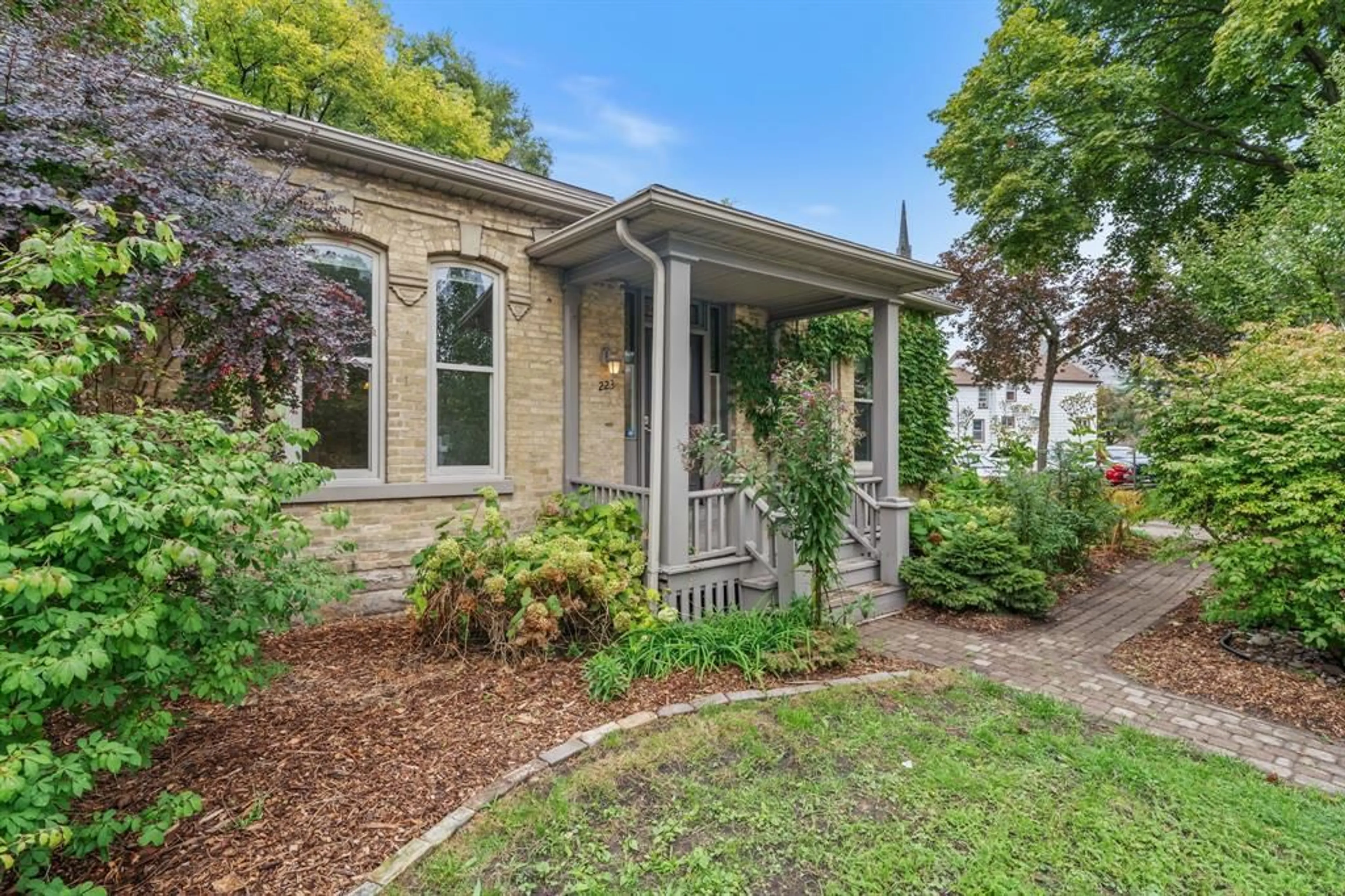 Home with brick exterior material, street for 223 BROCK St, Sarnia Ontario N7T 5Z5