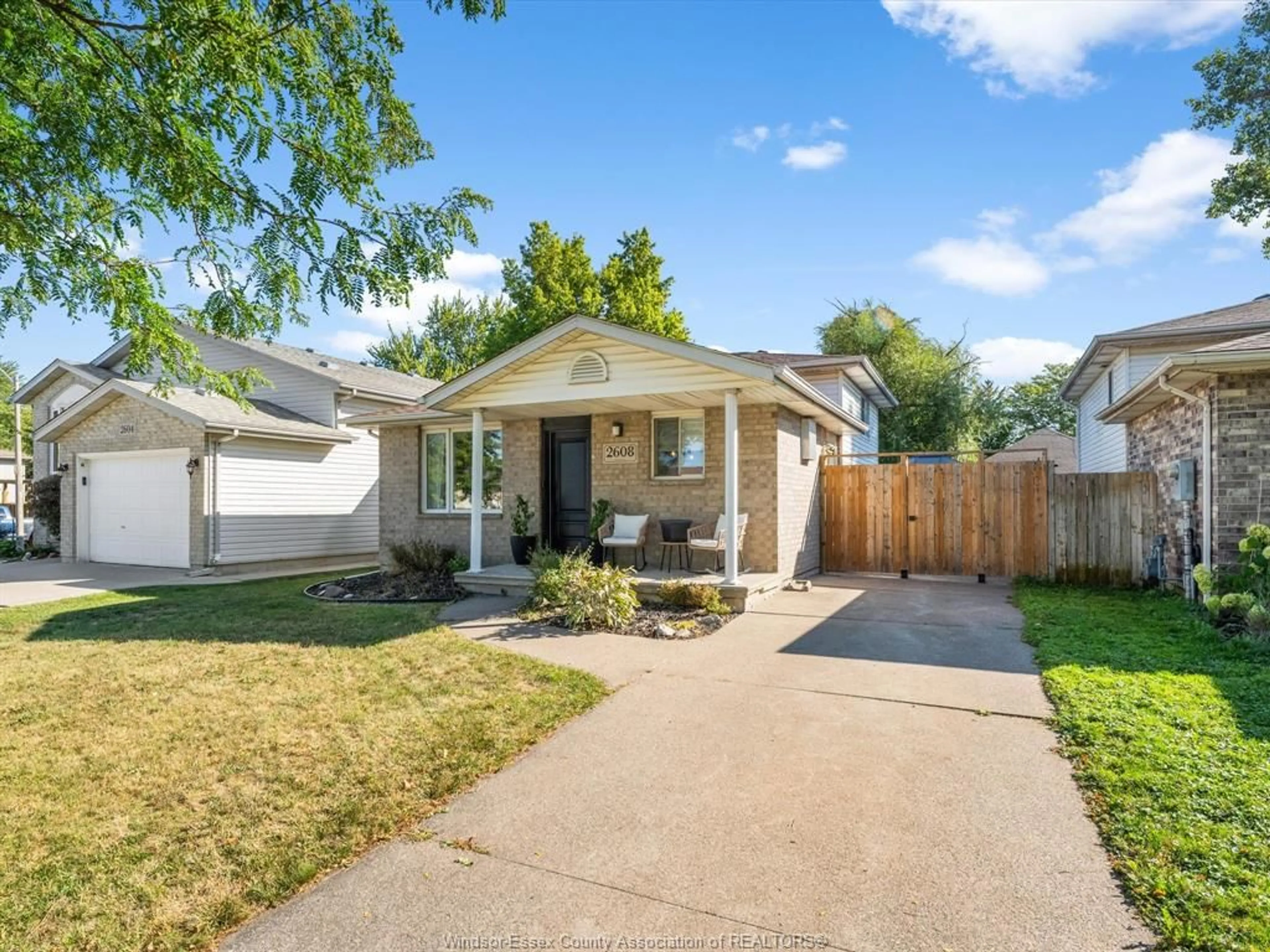 Unknown for 2608 Allyson Ave, Windsor Ontario N8W 5N6