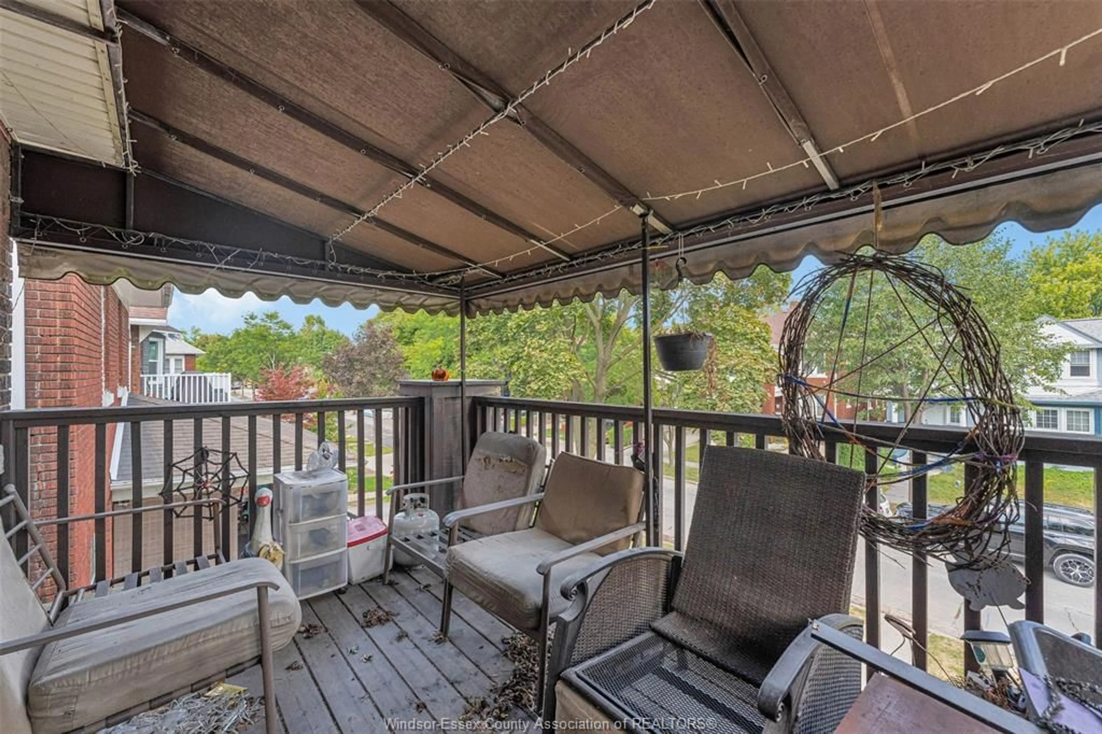 Patio, water/lake/river/ocean view for 245-247 MCEWAN, Windsor Ontario N9B 2E3