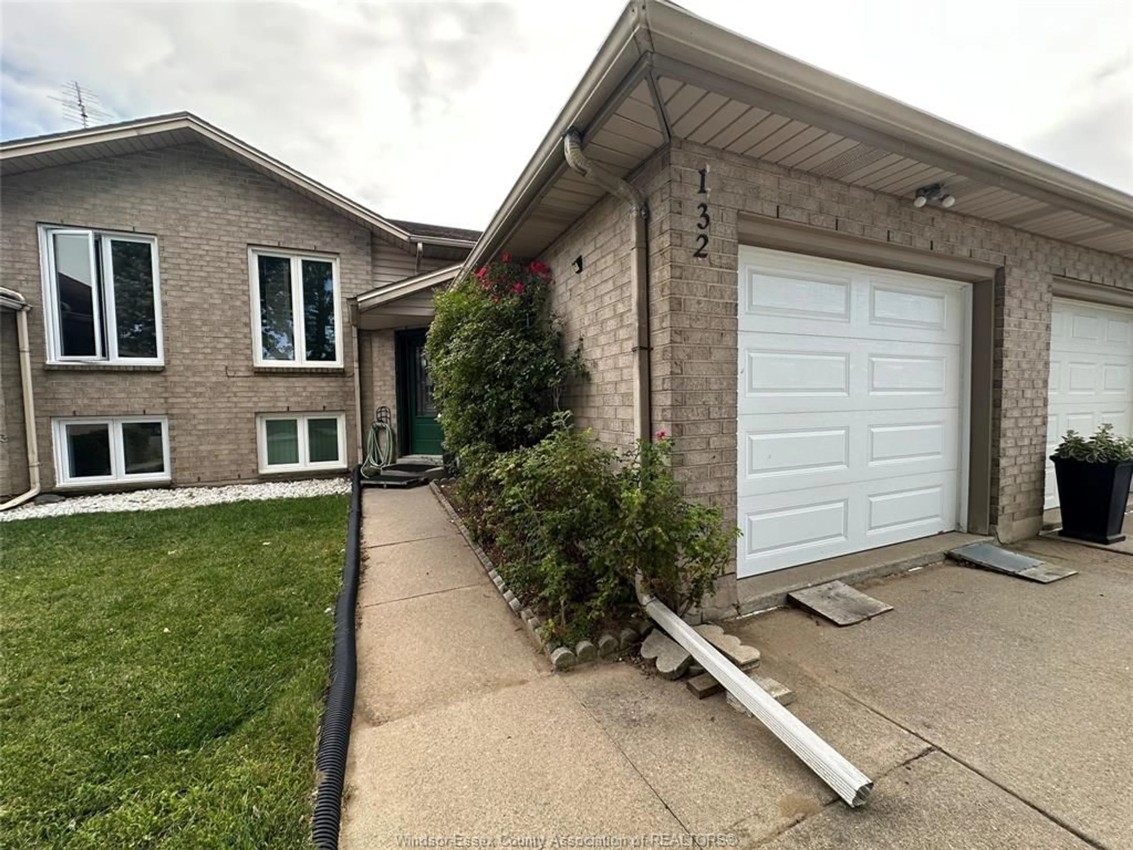 Home with brick exterior material, street for 132 CLARENCE, Leamington Ontario N8H 5B8