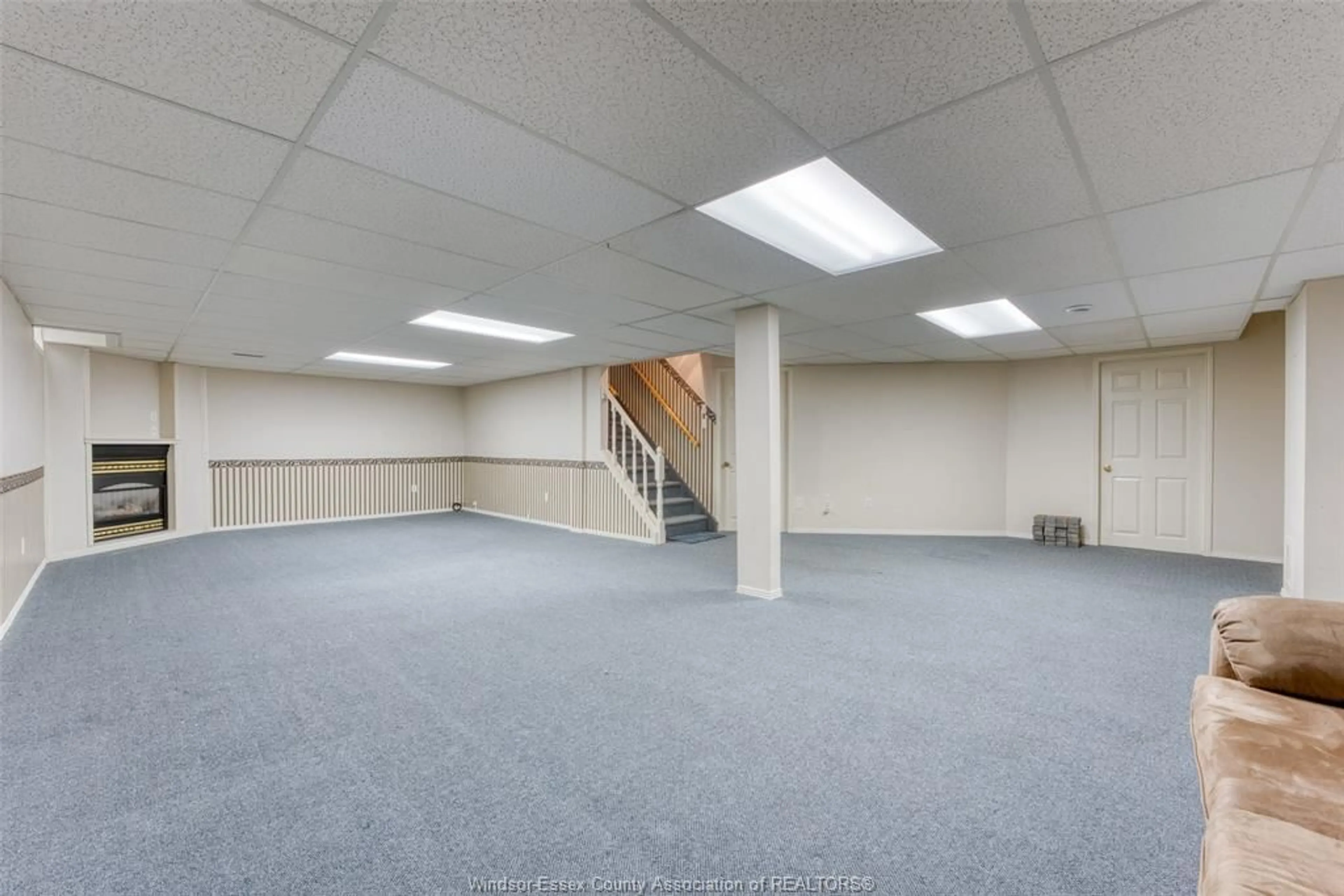 A pic of a room for 208 RAMBLEWOOD Dr, LaSalle Ontario N9J 3A9
