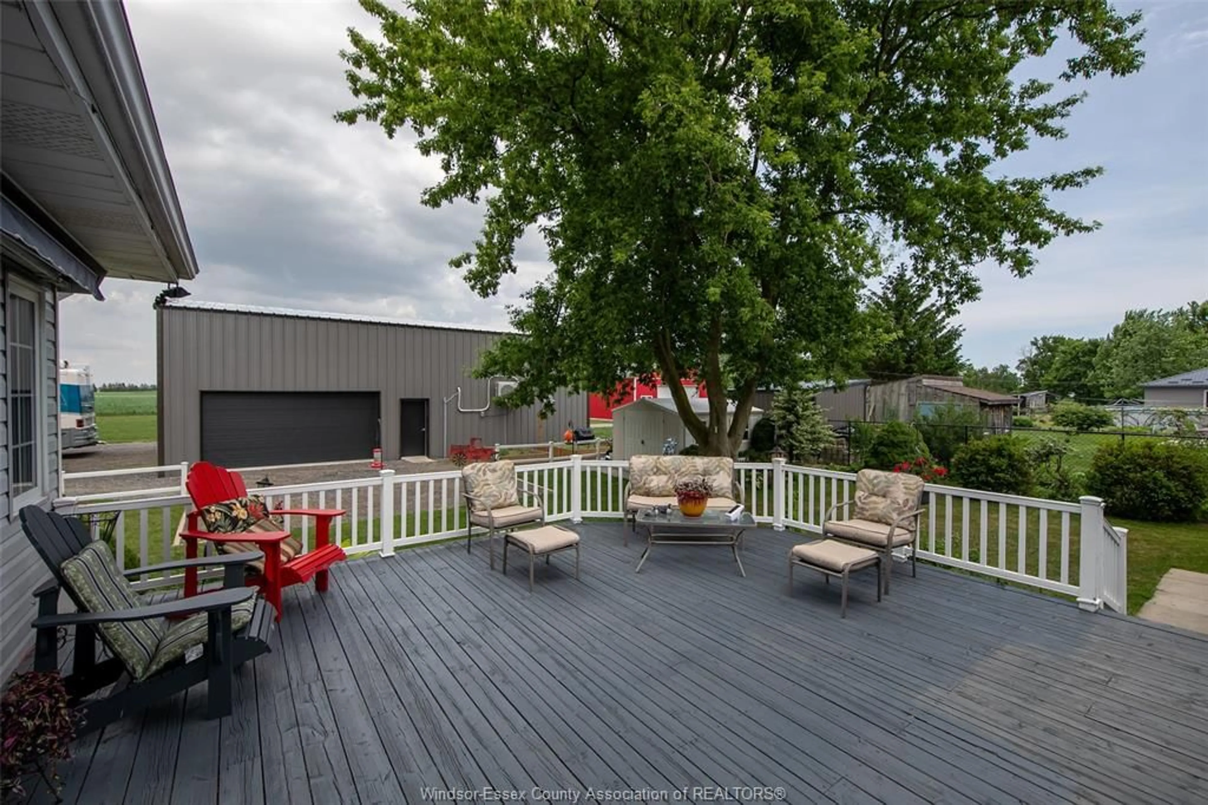 Patio, unknown for 210 ERIE St, Merlin Ontario N0P 1W0