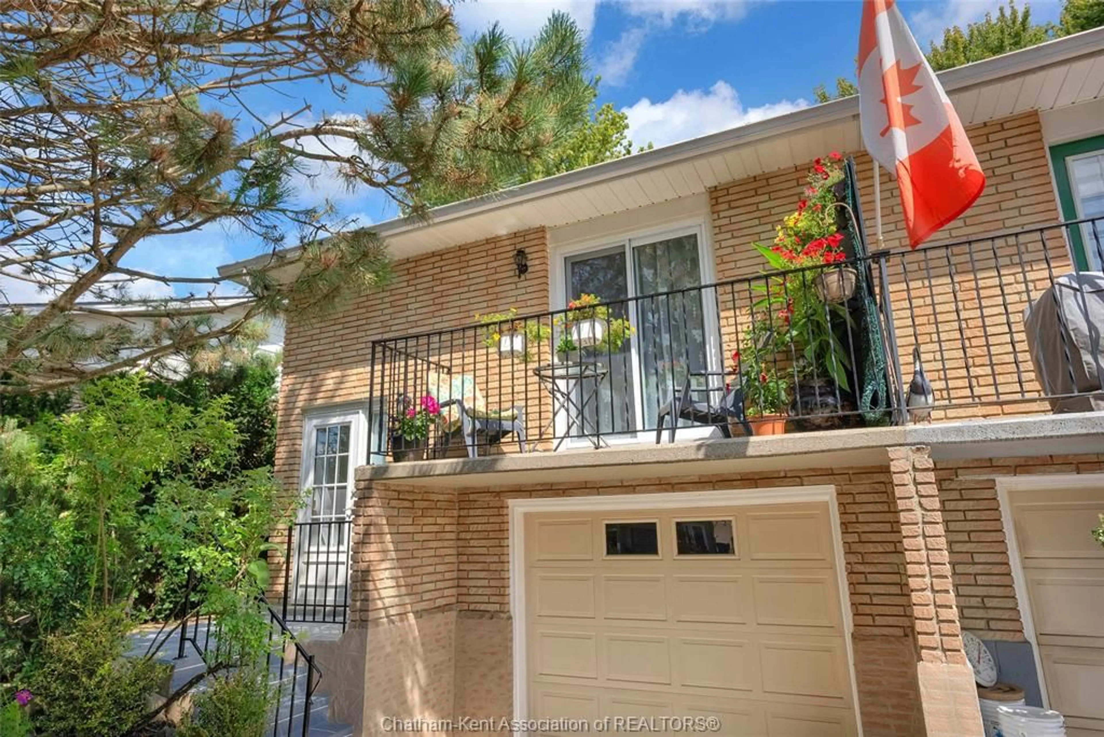 Home with brick exterior material, street for 207 Coverdale St, Chatham Ontario N7L 4T3
