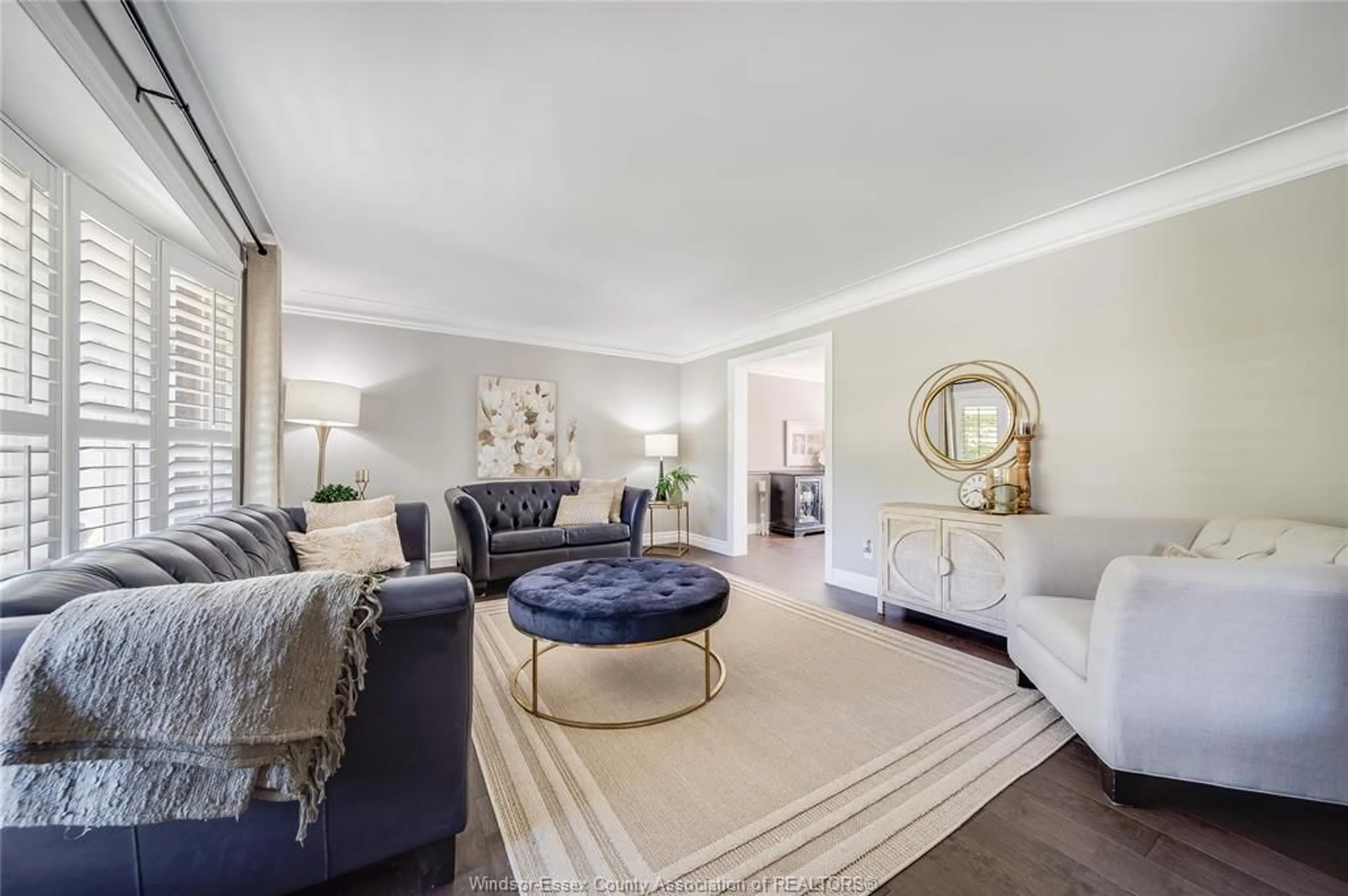 Living room with furniture, carpet floor for 323 CADA Cres, St. Clair Beach Ontario N8N 2Y4
