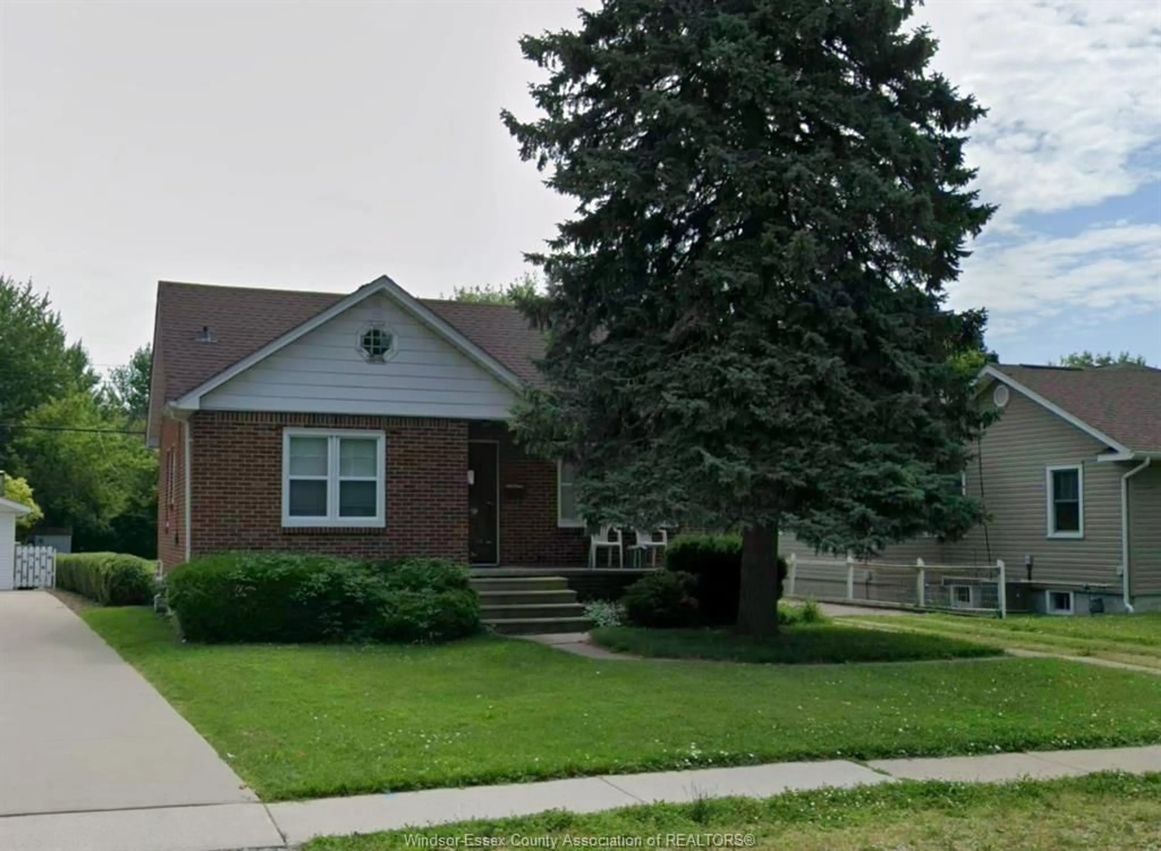 Home with brick exterior material, street for 41 BALACLAVA St, Amherstburg Ontario N9V 2G5