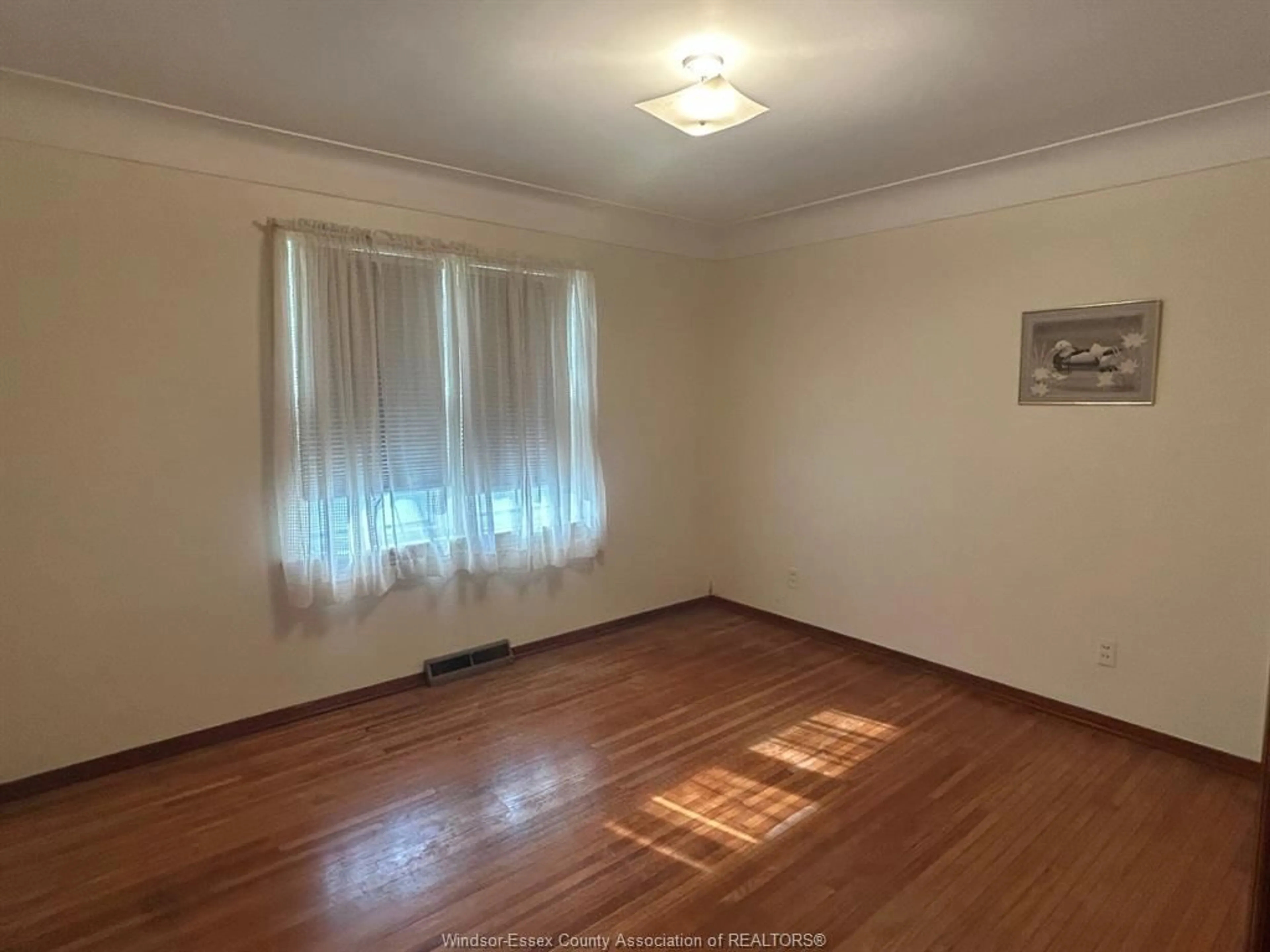 A pic of a room for 41 BALACLAVA St, Amherstburg Ontario N9V 2G5