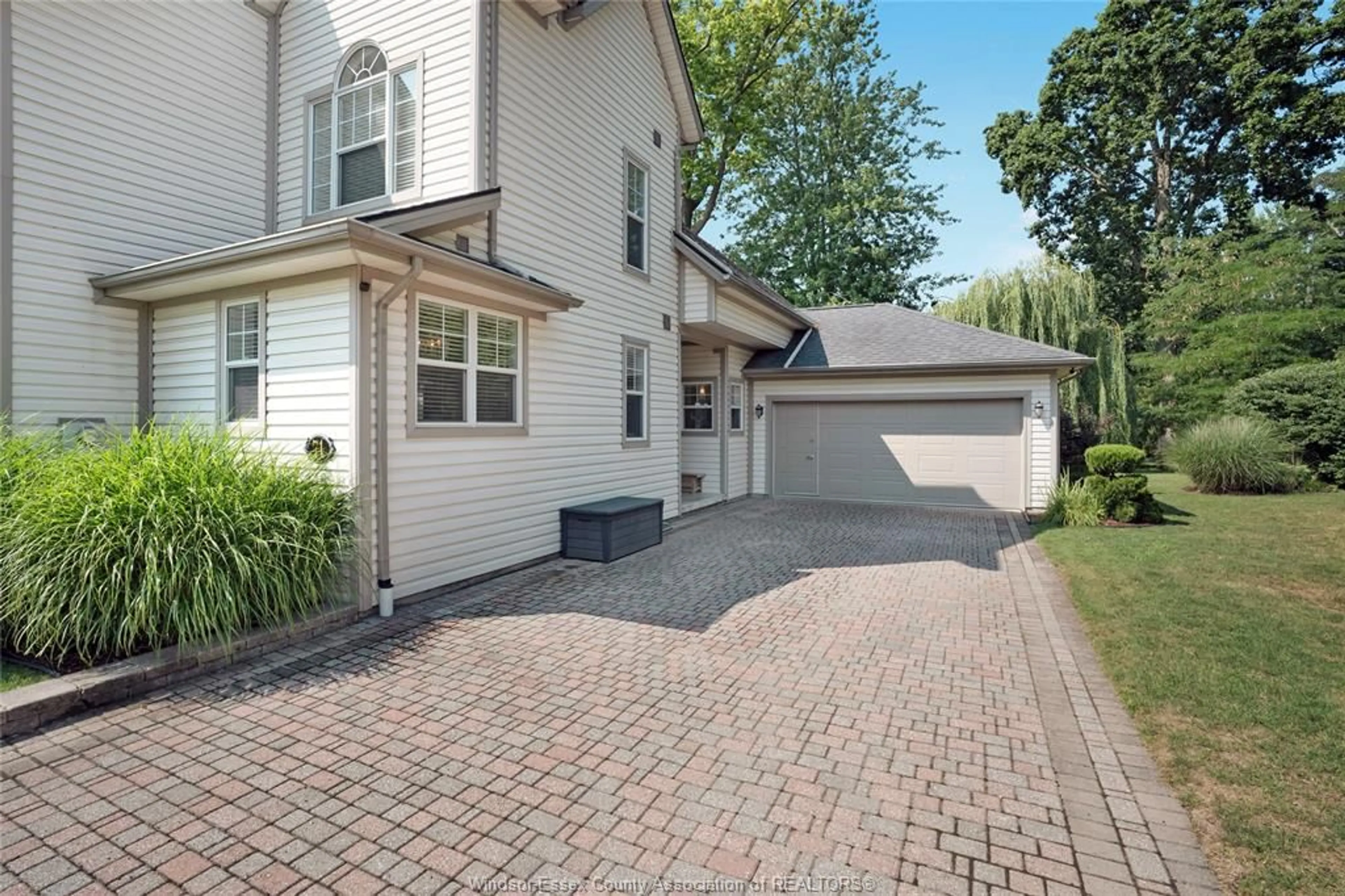 Home with brick exterior material, street for 71 RED OAK Cres, Amherstburg Ontario N9V 4C4