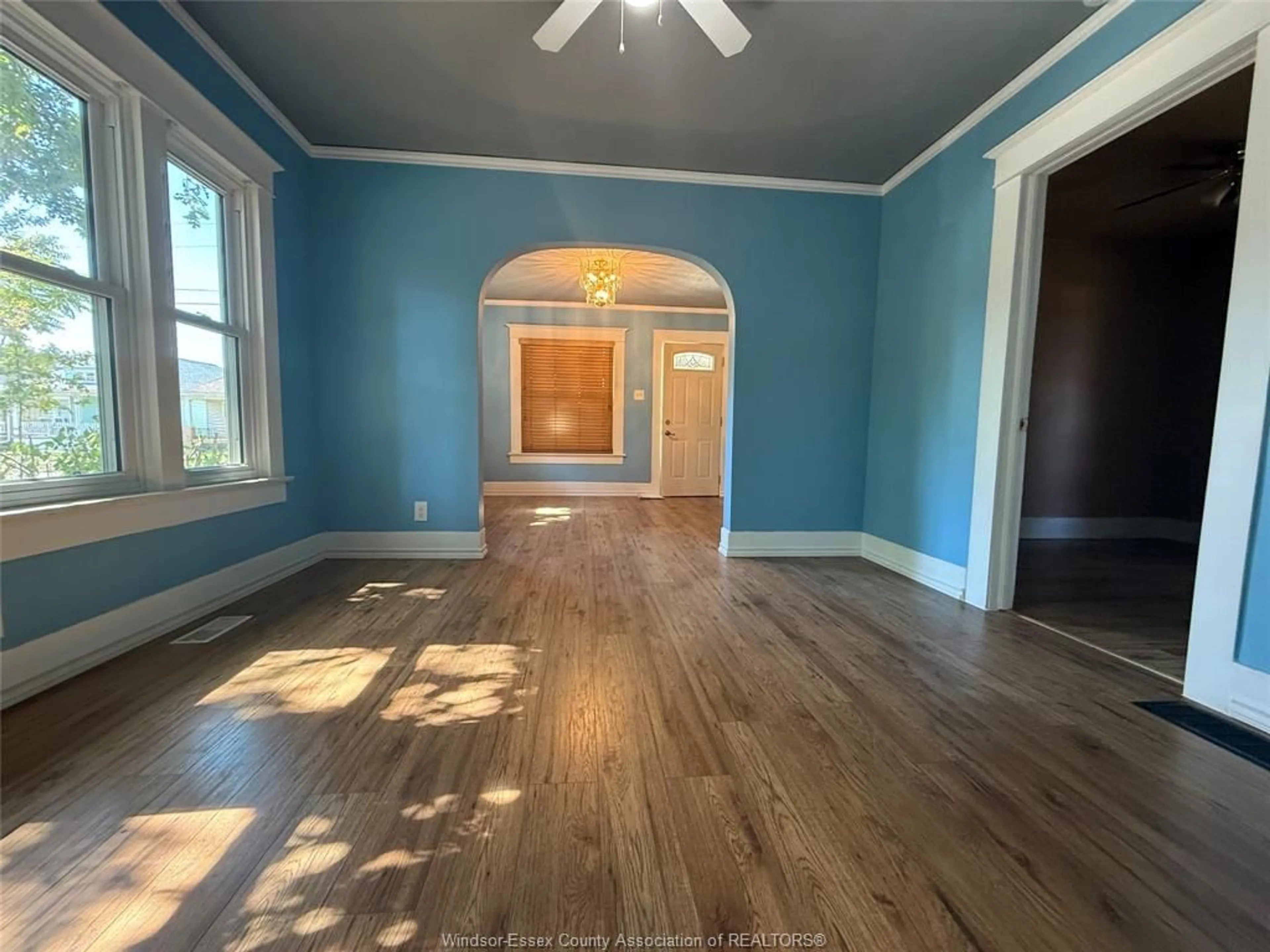 A pic of a room for 112 HENRY FORD CENTRE Dr, Windsor Ontario N8Y 2T6