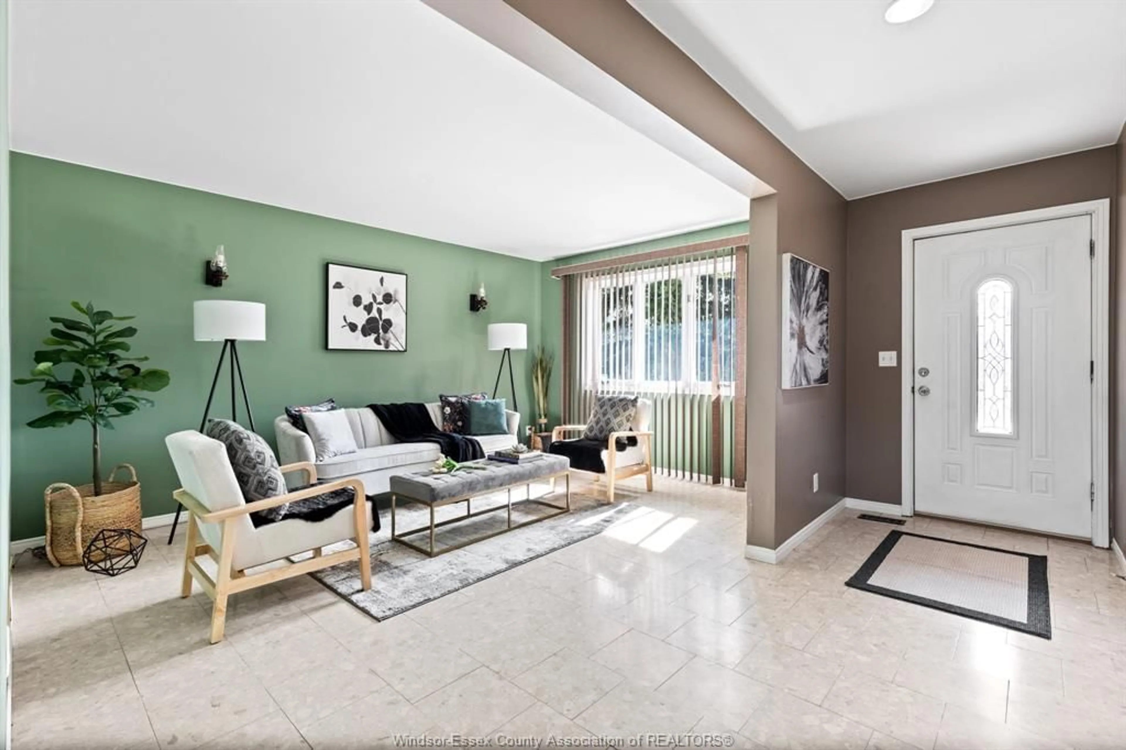 Living room with furniture, ceramic/tile floor for 1490 SOUTH PACIFIC, Windsor Ontario N8X 4Z5