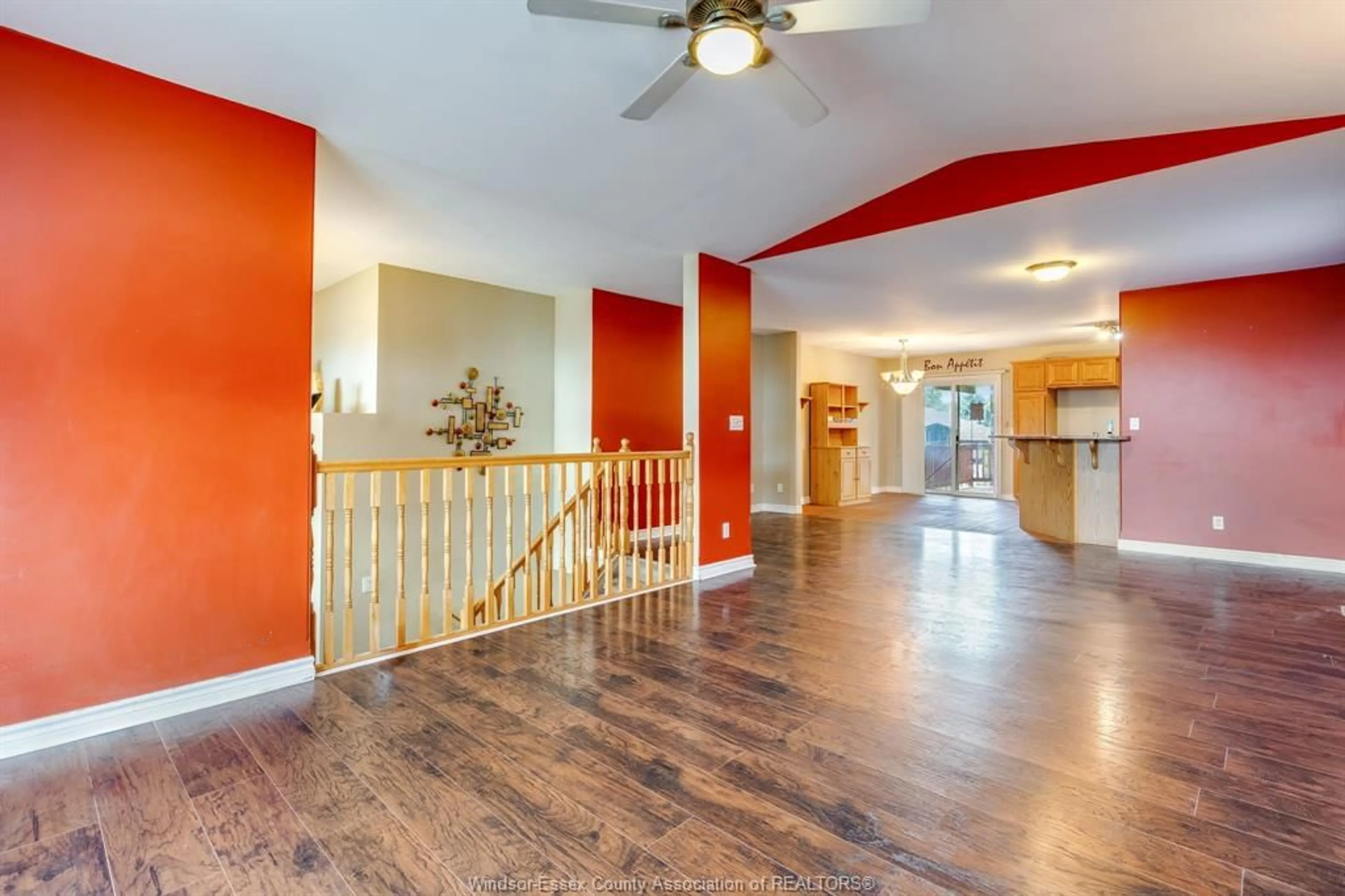 Indoor foyer for 1418 McMahon, Lakeshore Ontario N8L 0R1