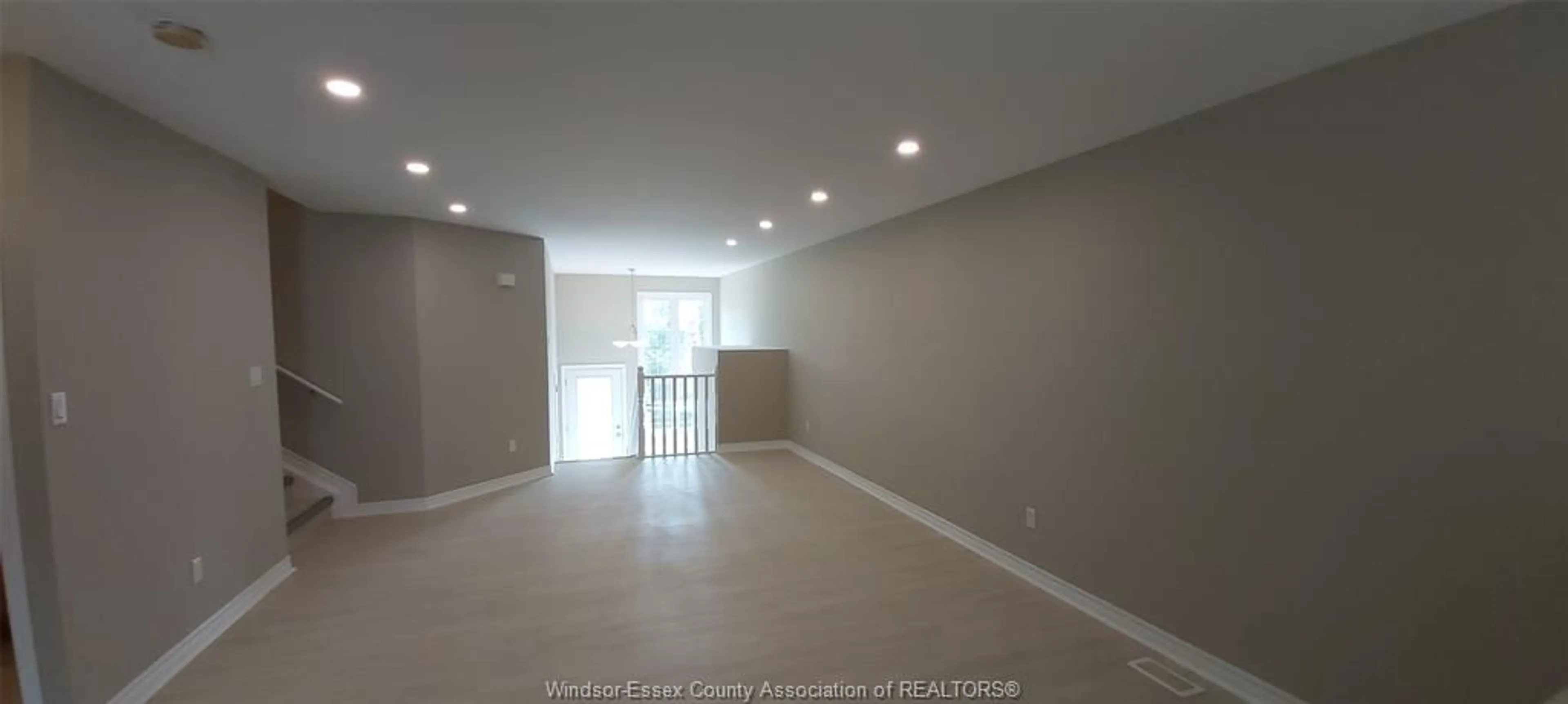 Unknown for 11810 ROCKLAND St, Windsor Ontario N8P 1Z8