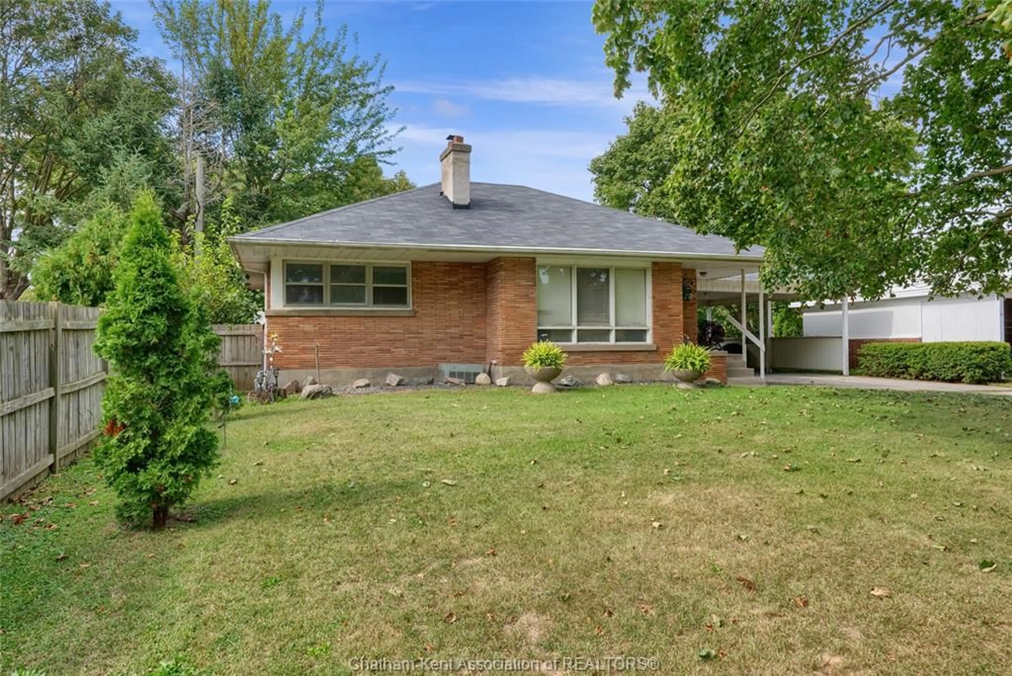 Home with brick exterior material, street for 171 Tweedsmuir Ave, Chatham Ontario N7M 4A1