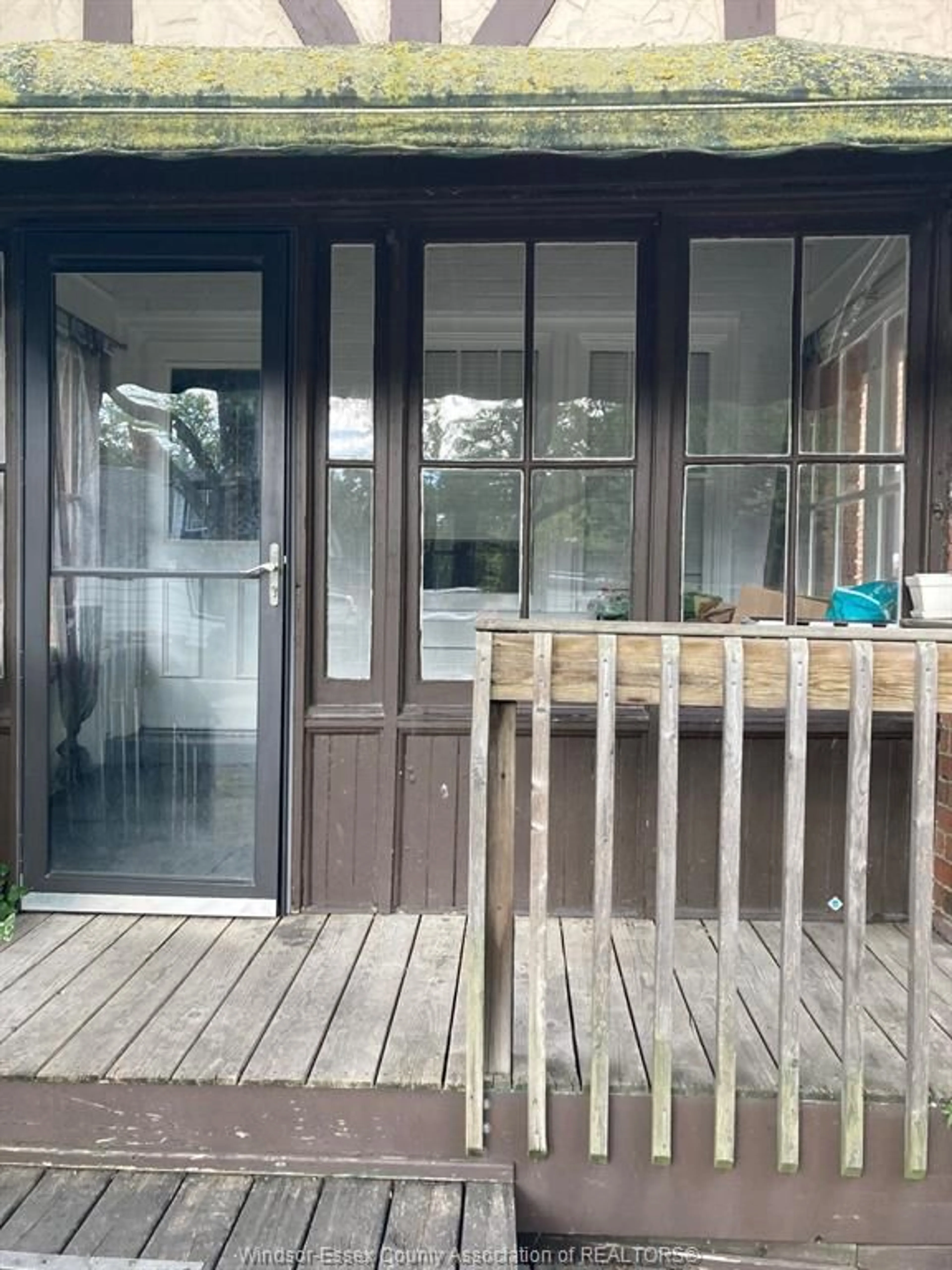 Unknown for 2216 CHURCH St, Windsor Ontario N8X 1V9