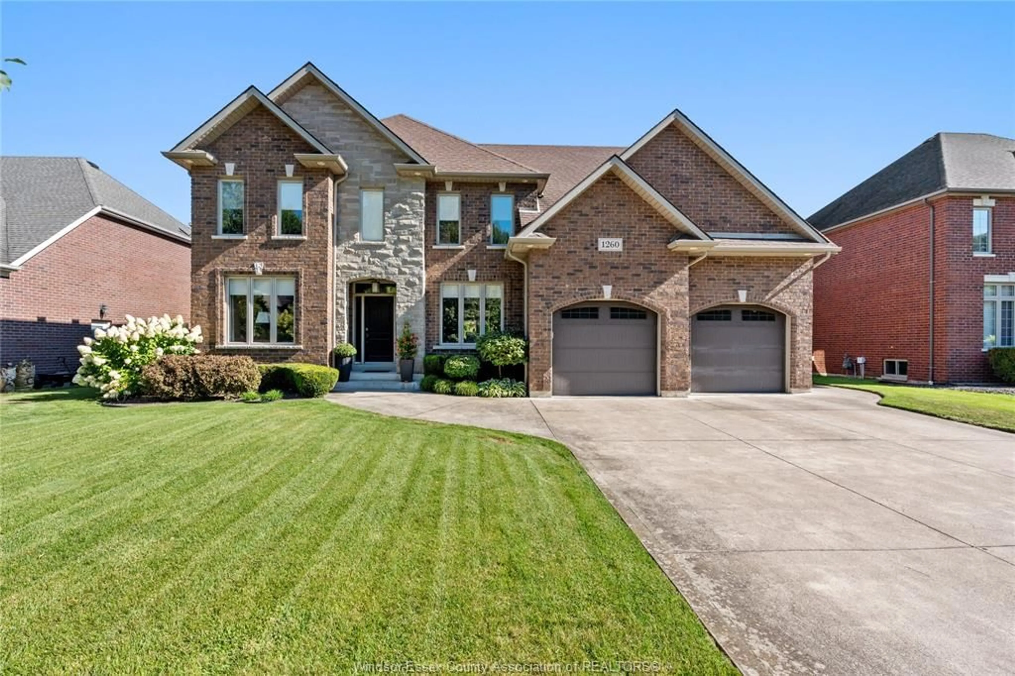 Home with brick exterior material, street for 1260 LYONESS Crt, LaSalle Ontario N9J 3Y6