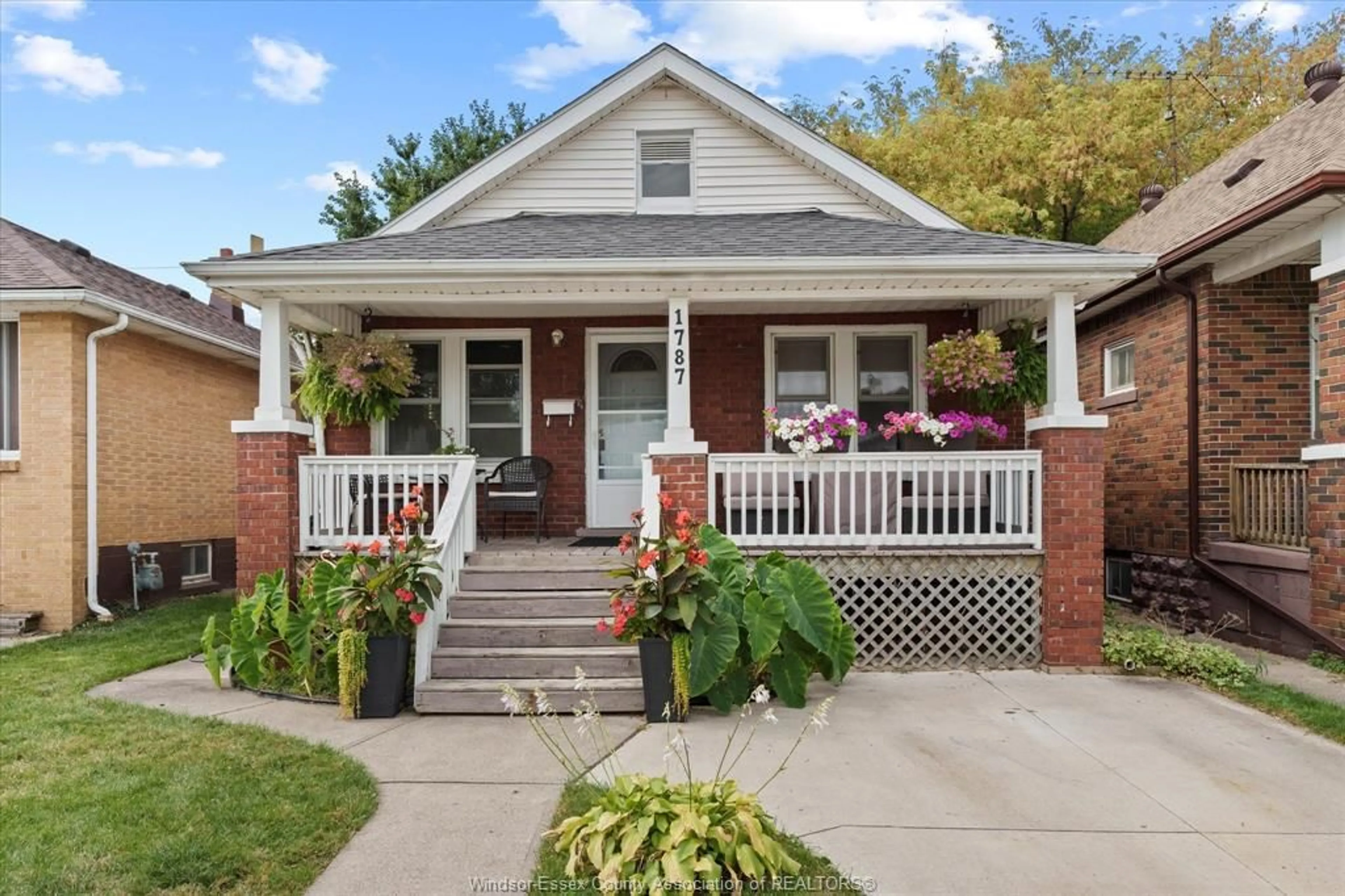 Home with brick exterior material, street for 1787 CADILLAC, Windsor Ontario N8Y 2V7