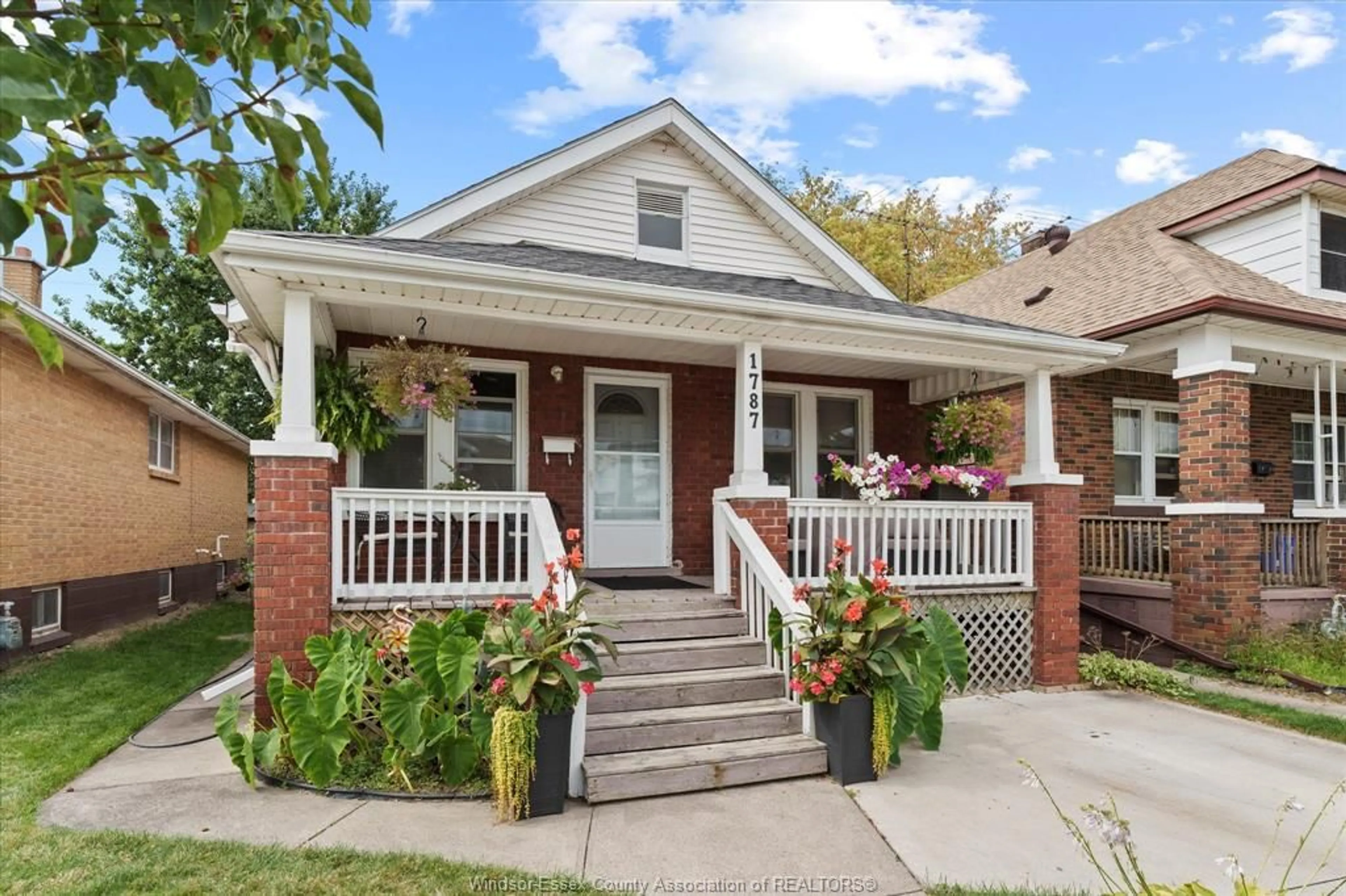 Home with brick exterior material, street for 1787 CADILLAC, Windsor Ontario N8Y 2V7