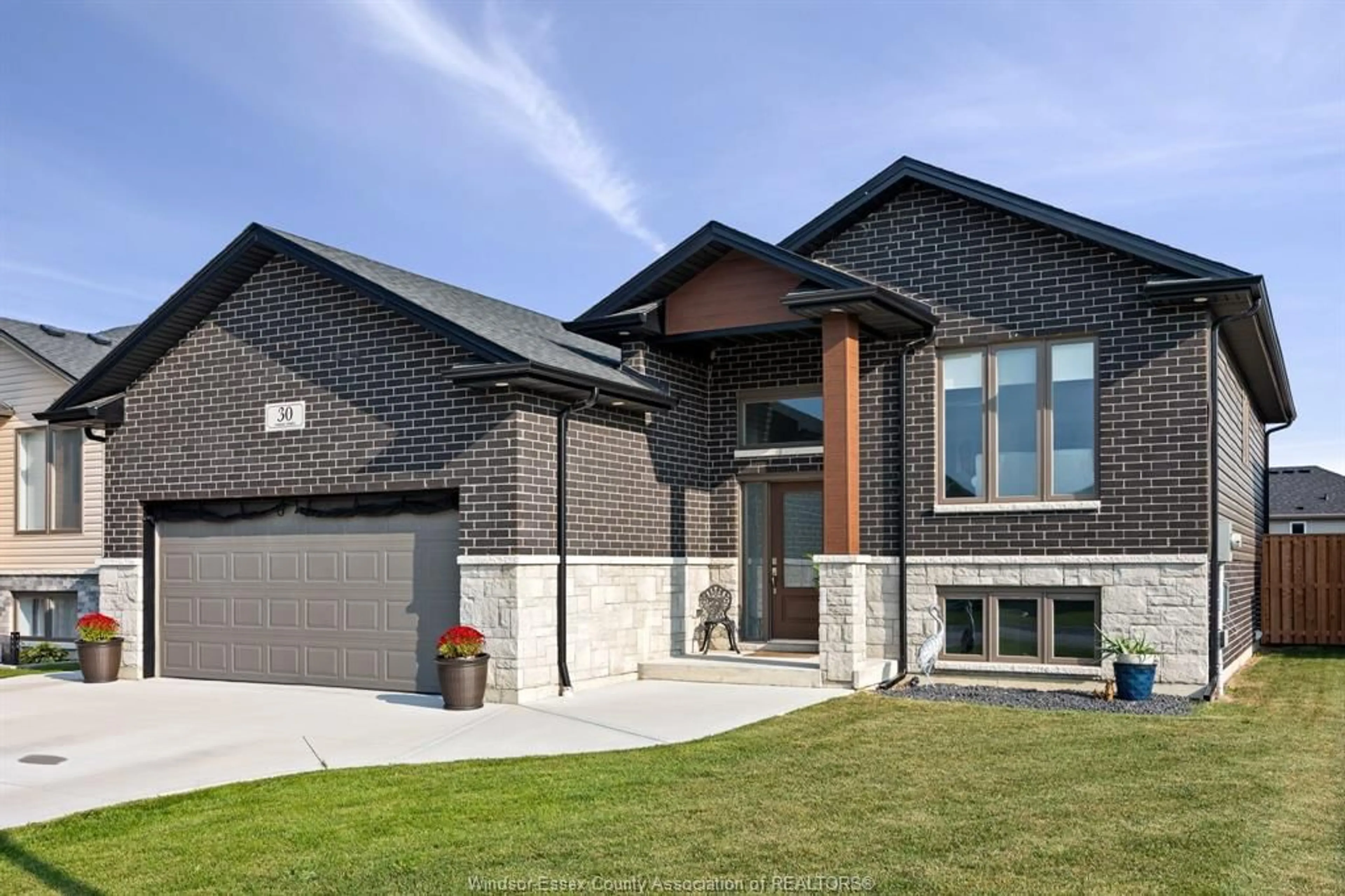 Home with brick exterior material, street for 30 HAWTHORNE Cres, Tilbury Ontario N0P 2L0