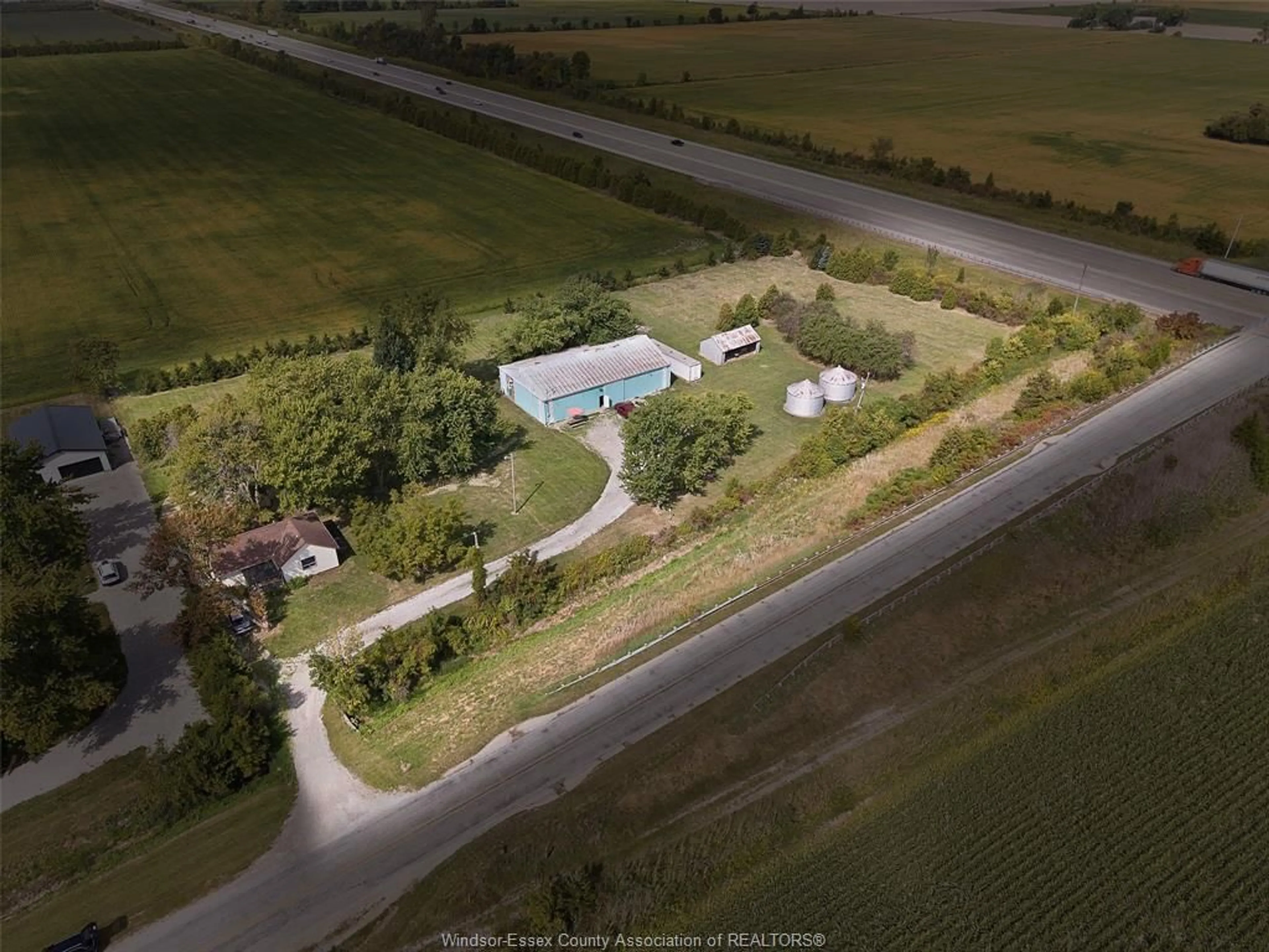 A pic from outside/outdoor area/front of a property/back of a property/a pic from drone, unknown for 1219 LAKESHORE ROAD 105, Maidstone Ontario N0R 1K0